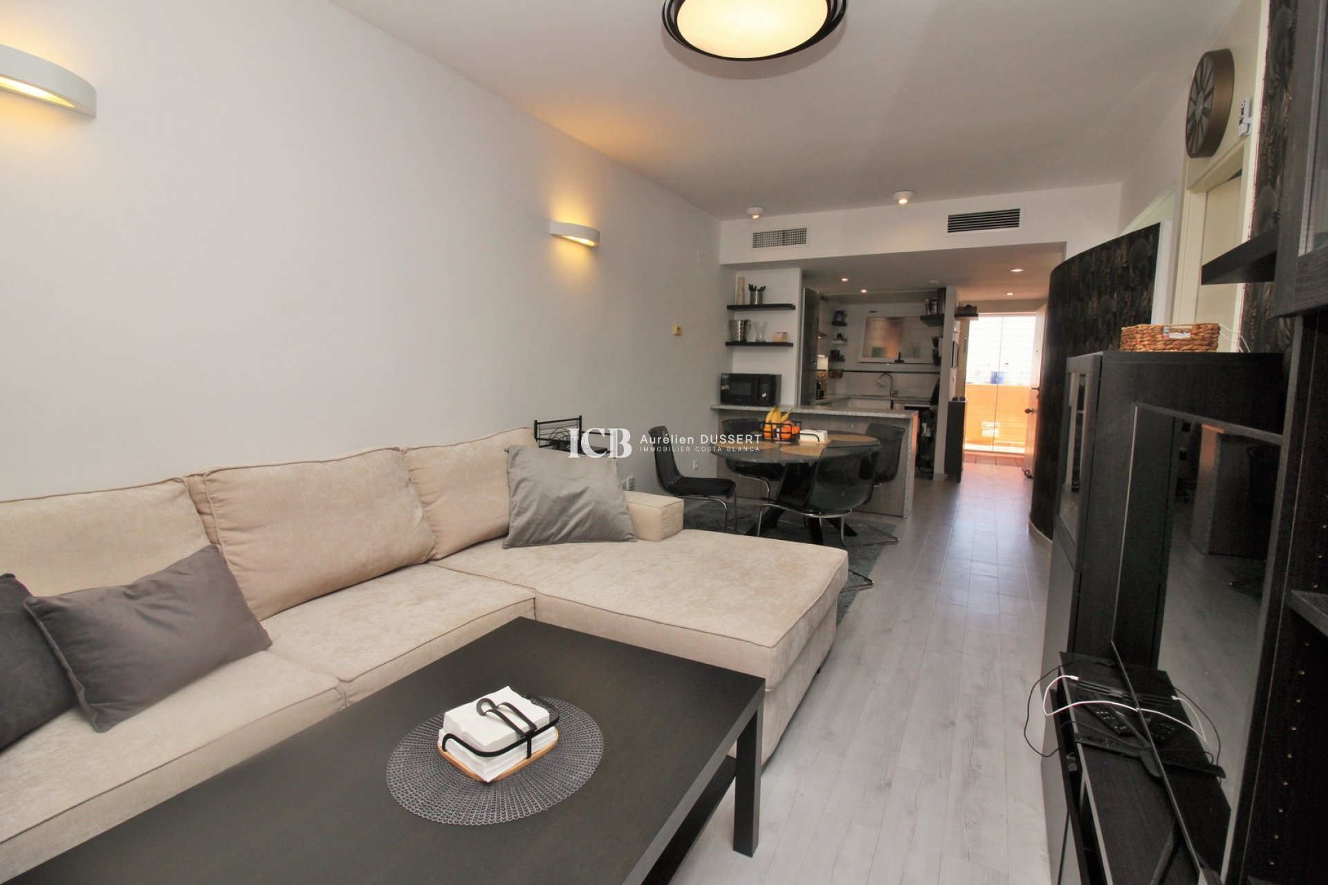 Resale - Apartment / flat -
Orihuela Costa - Playa Flamenca