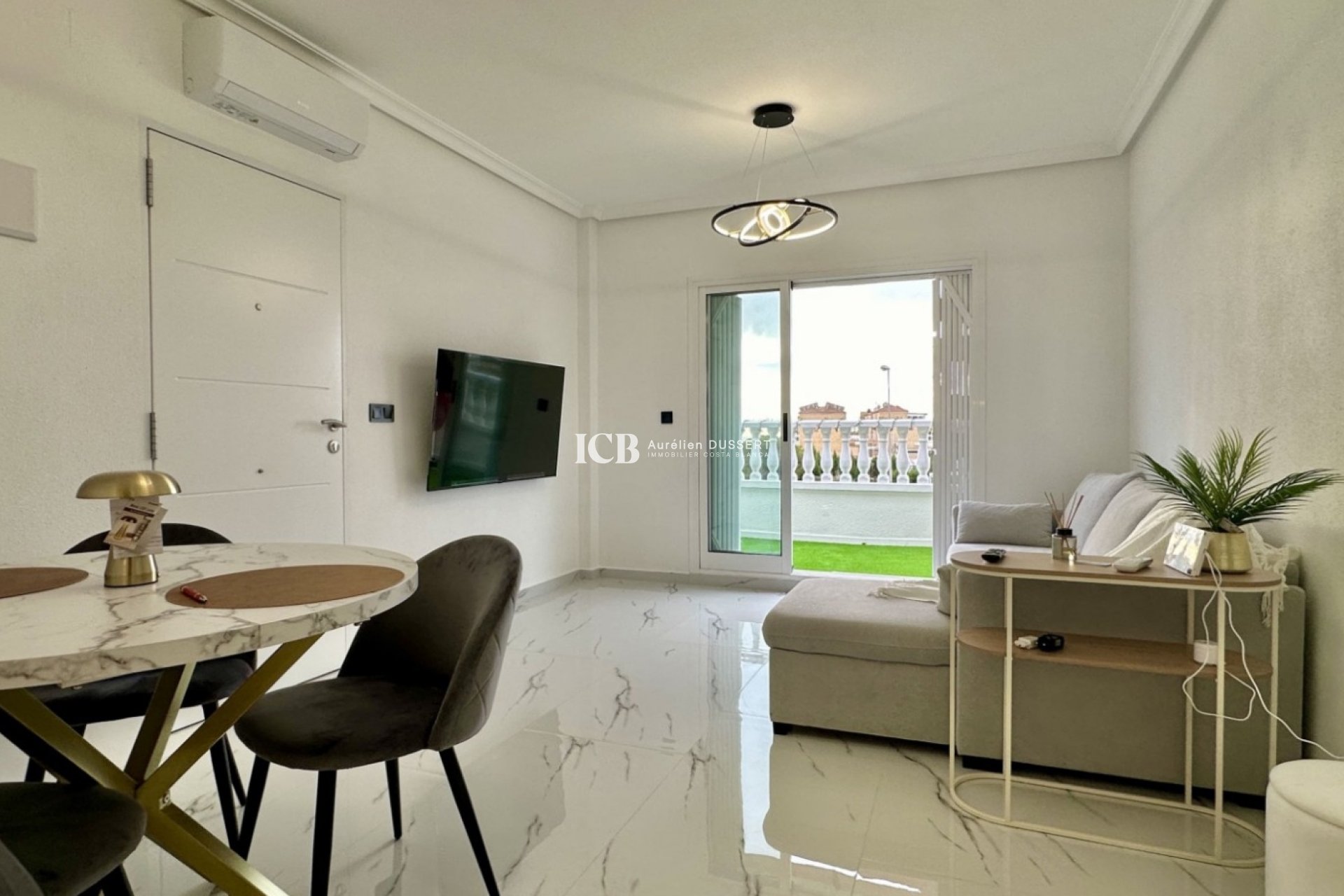 Resale - Apartment / flat -
Orihuela Costa - Playa Flamenca