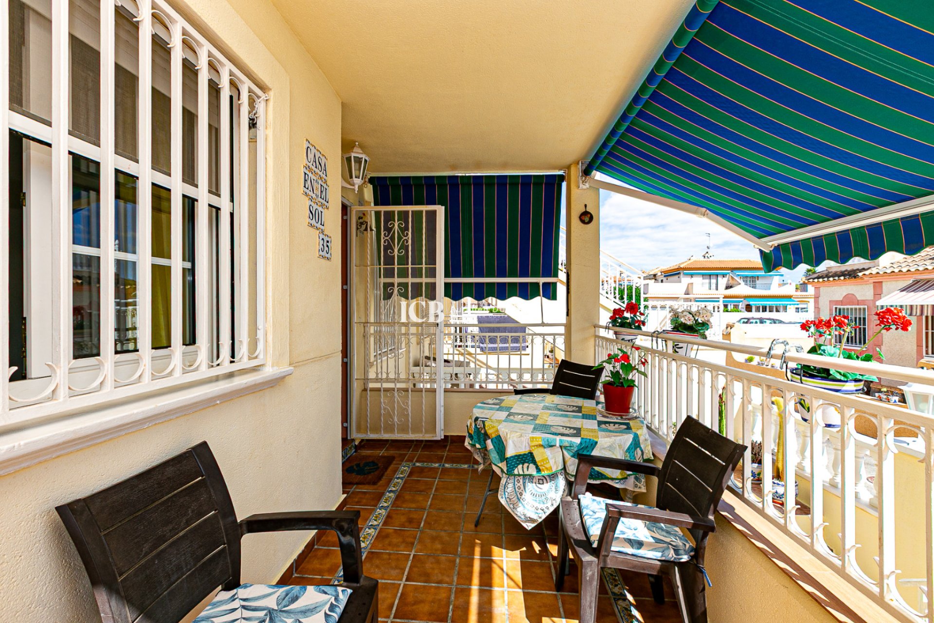 Resale - Apartment / flat -
Orihuela Costa - Playa Flamenca