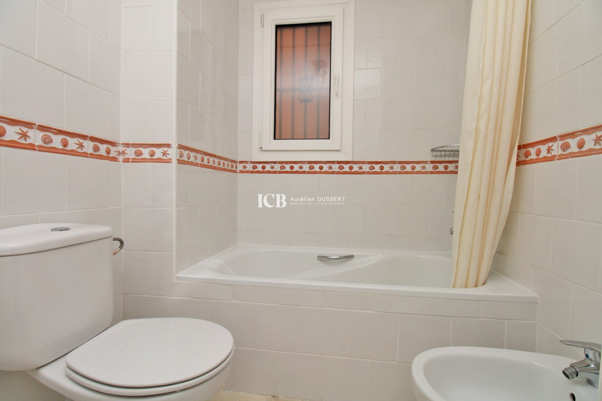 Resale - Apartment / flat -
Orihuela Costa - Playa Flamenca