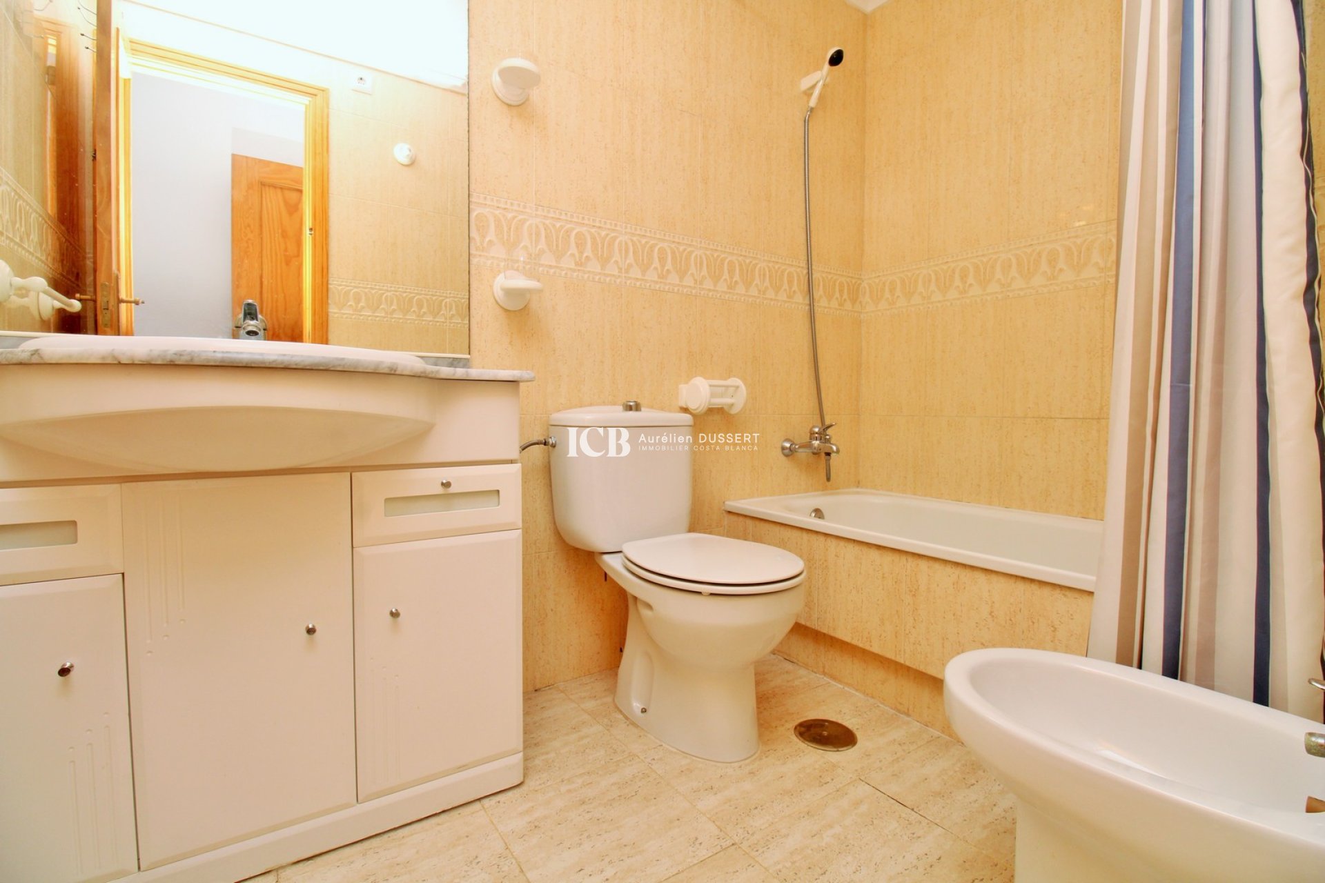 Resale - Apartment / flat -
Orihuela Costa - Playa Flamenca