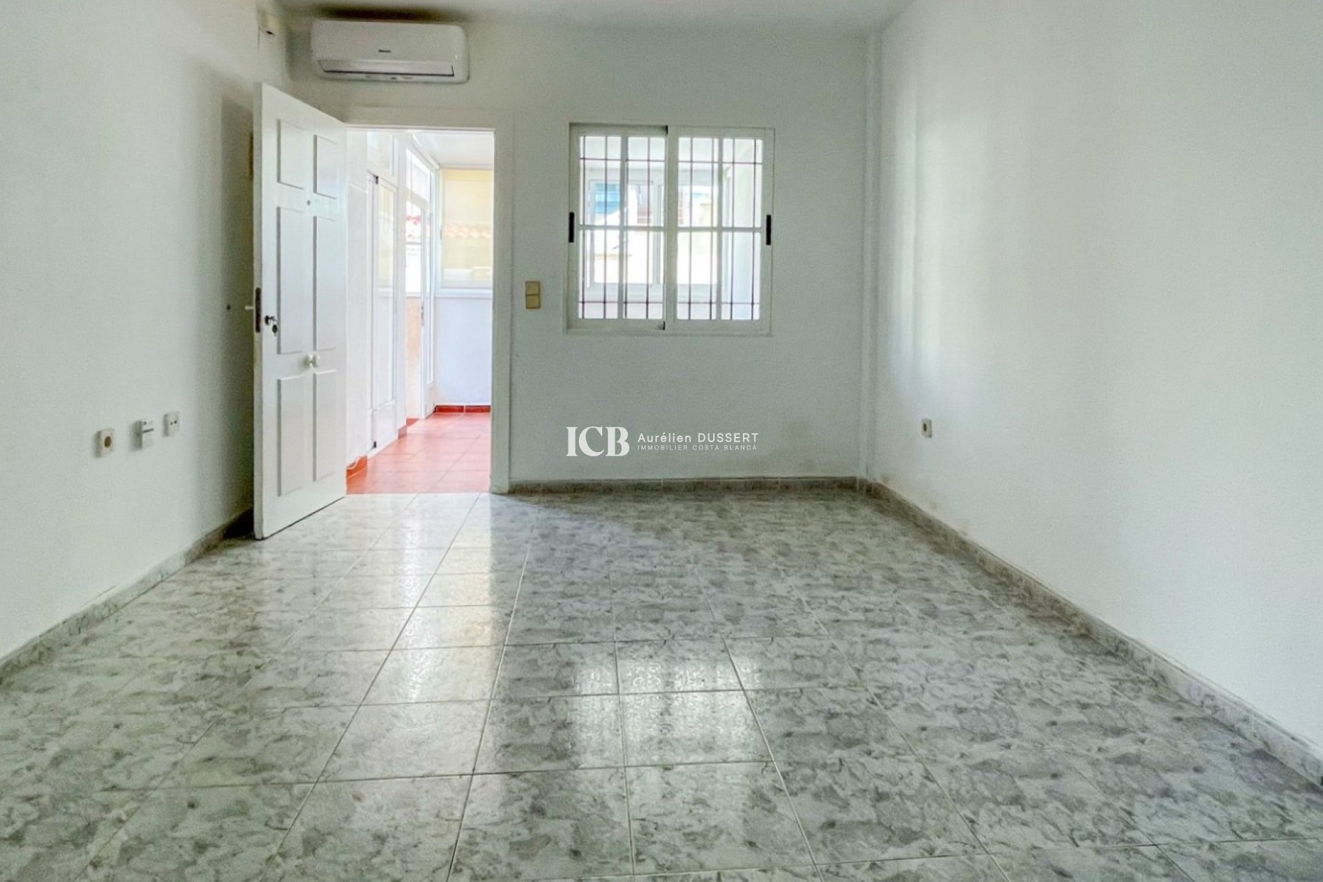 Resale - Apartment / flat -
Orihuela Costa - Playa Flamenca