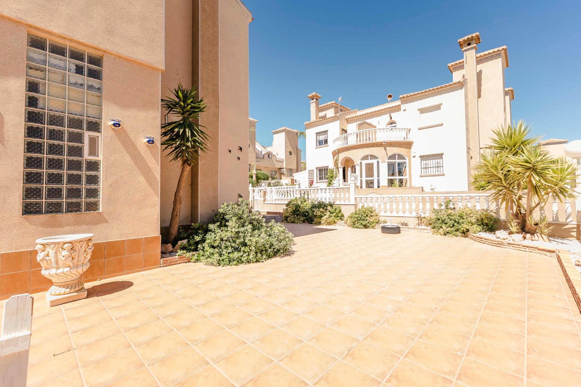 Resale - Apartment / flat -
Orihuela Costa - Villamartin Golf