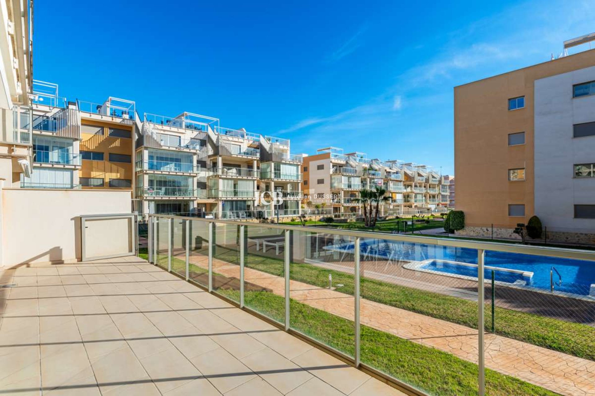 Resale - Apartment / flat -
Orihuela Costa - Villamartín