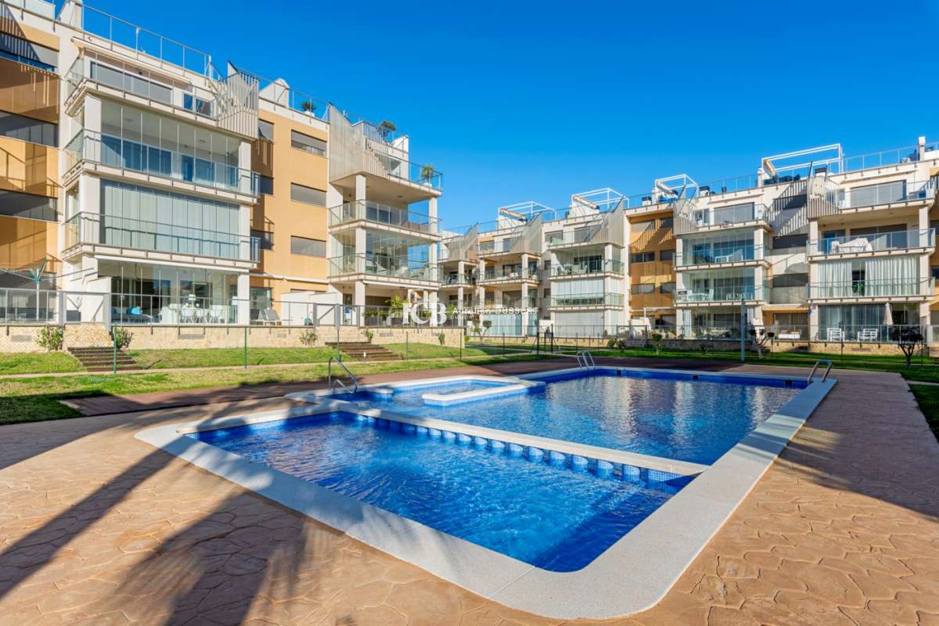 Resale - Apartment / flat -
Orihuela Costa - Villamartín