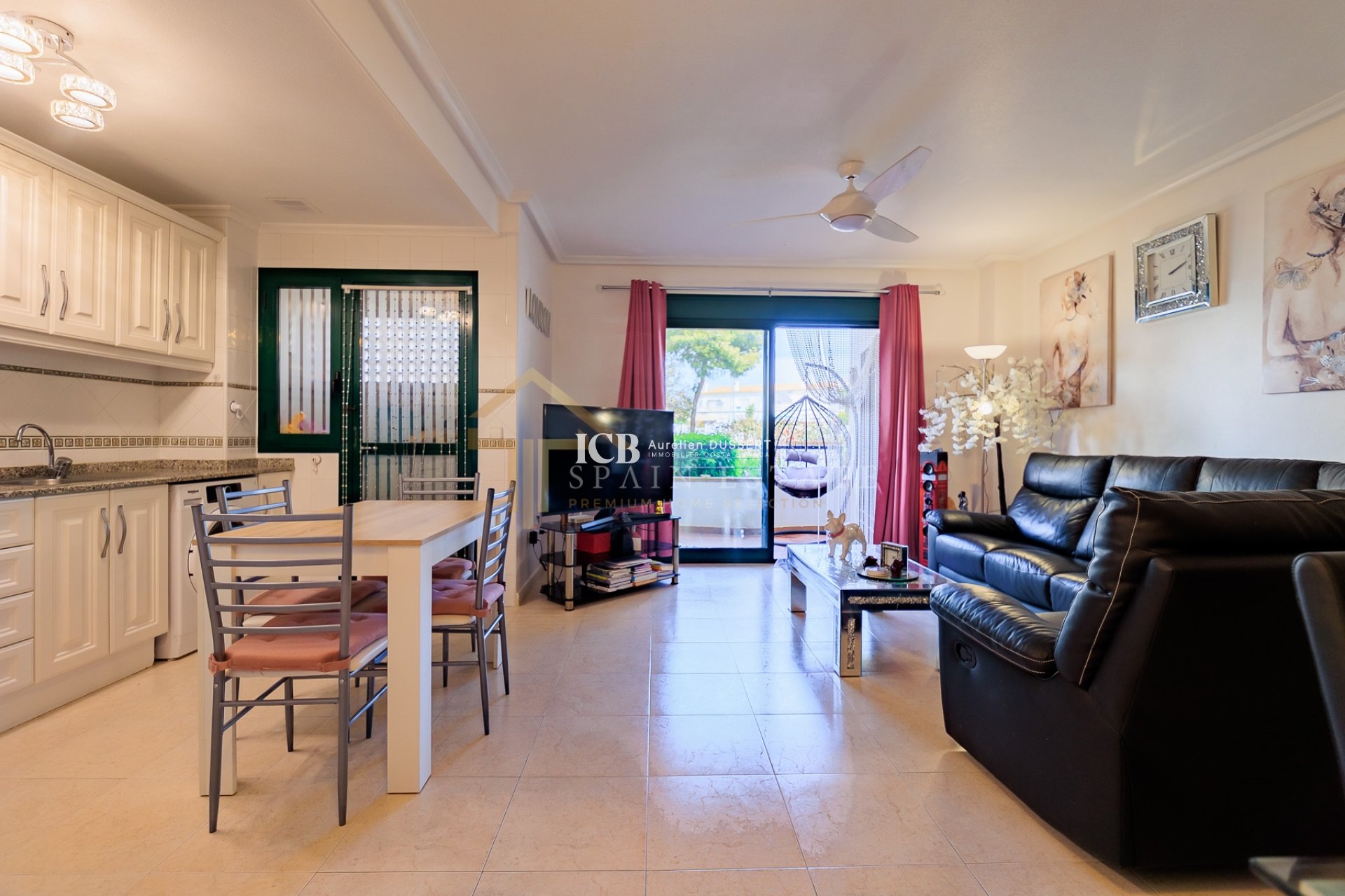 Resale - Apartment / flat -
Orihuela Costa - Villamartín