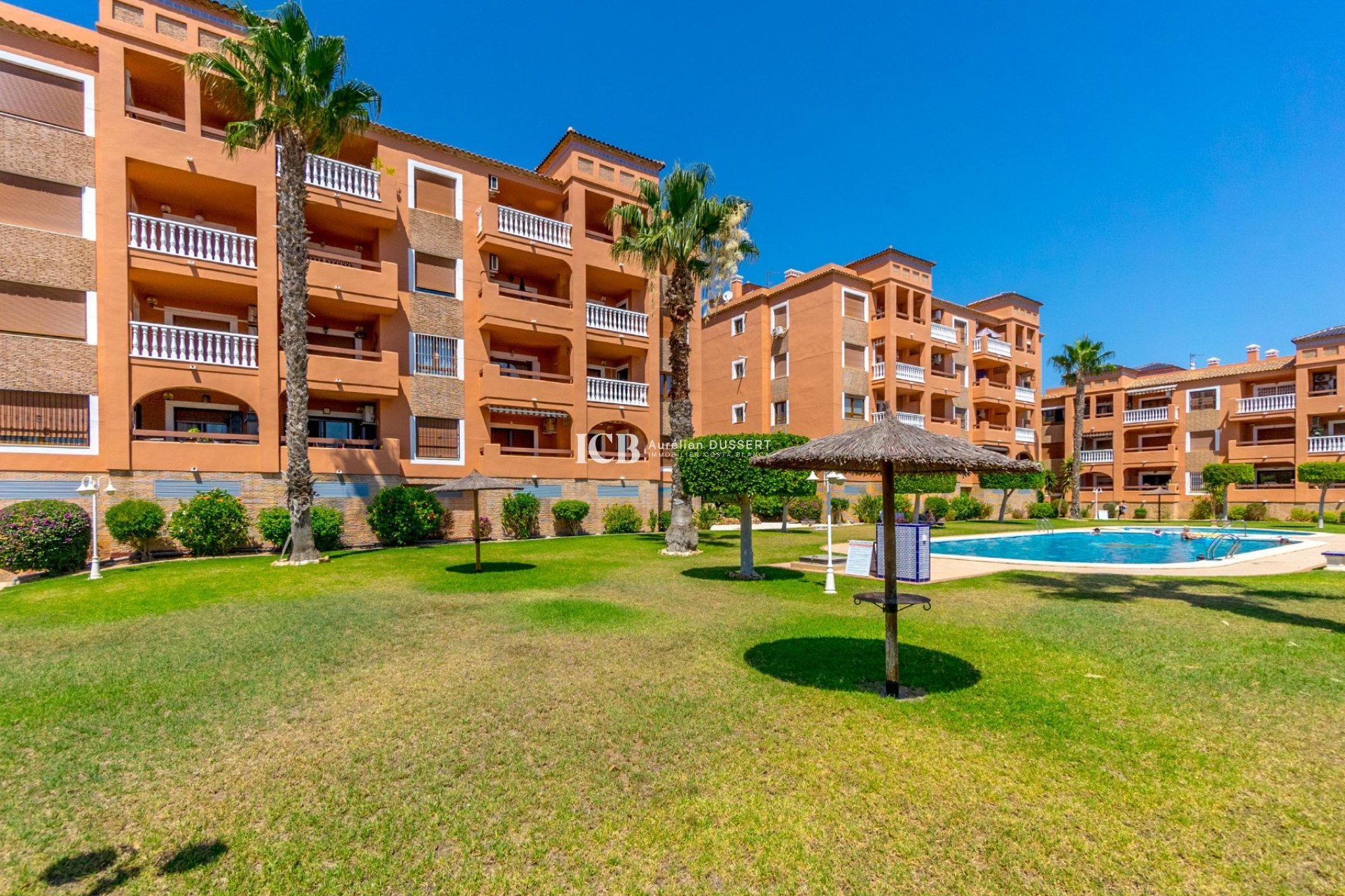 Resale - Apartment / flat -
Orihuela Costa - Villamartín