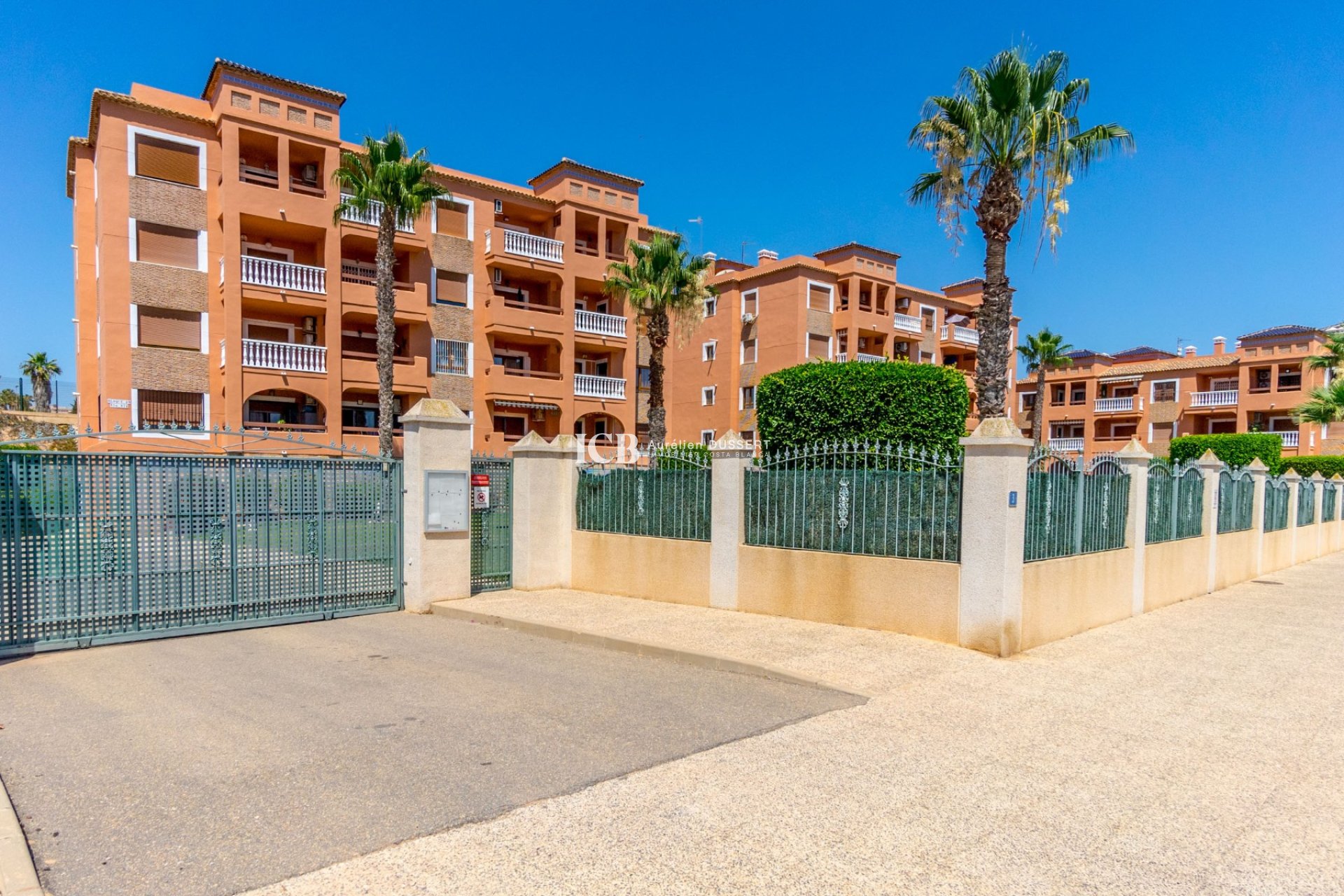 Resale - Apartment / flat -
Orihuela Costa - Villamartín