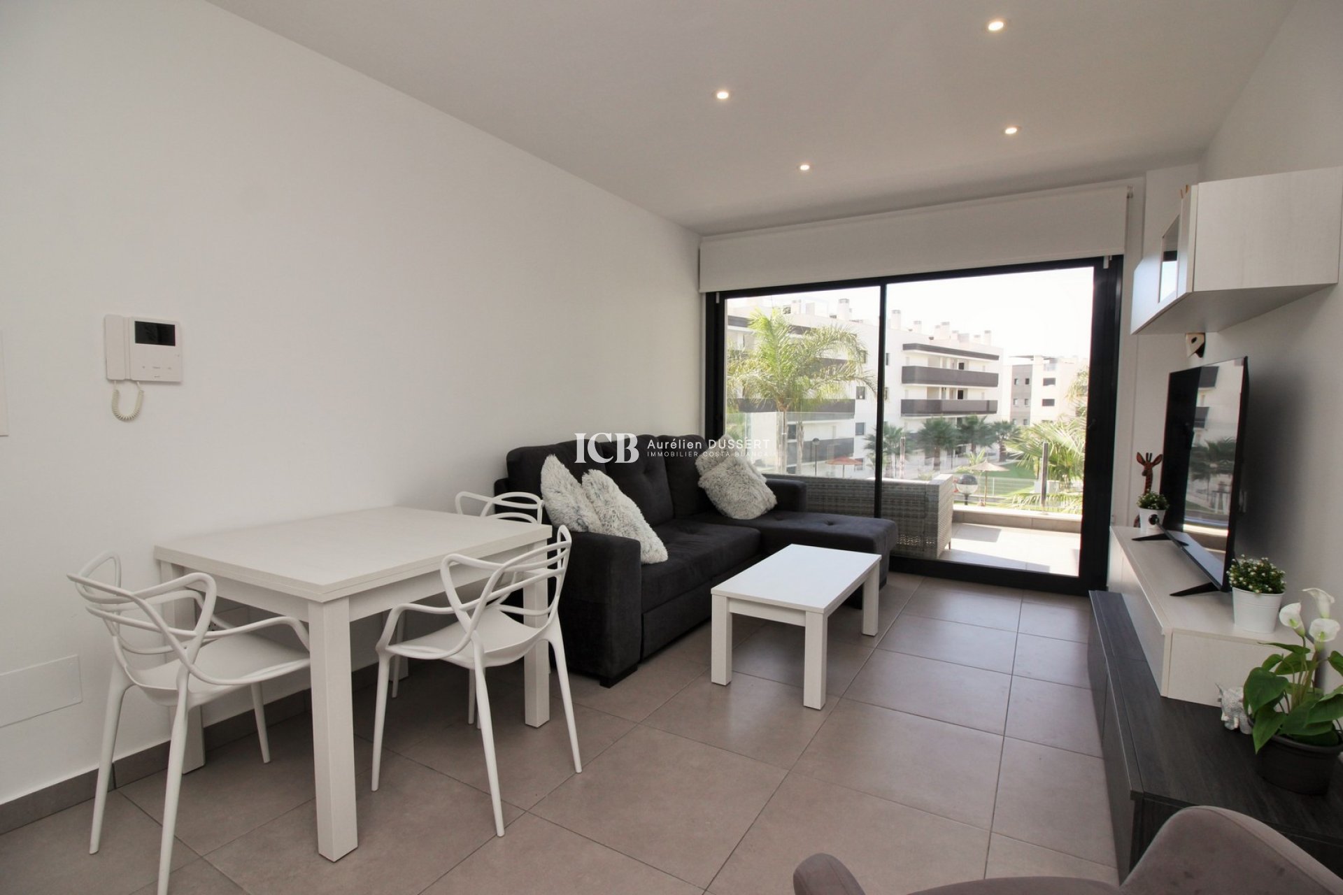 Resale - Apartment / flat -
Orihuela Costa - Villamartín