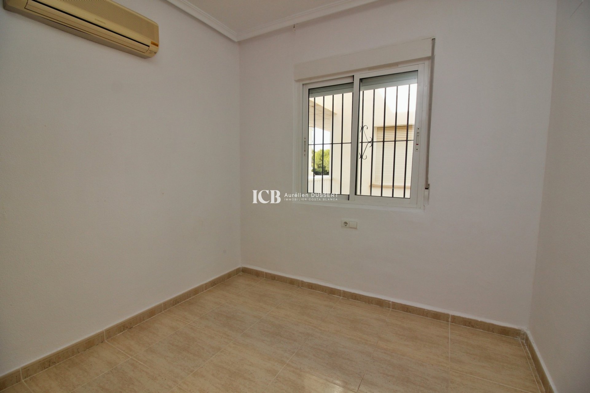 Resale - Apartment / flat -
Orihuela Costa - Villamartín