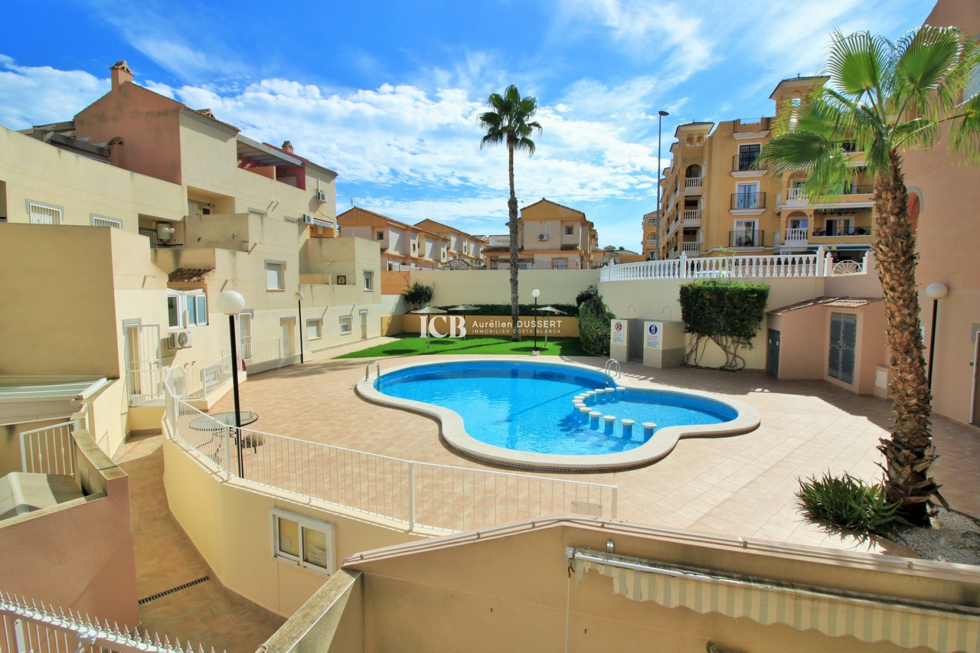 Resale - Apartment / flat -
Orihuela Costa - Villamartín