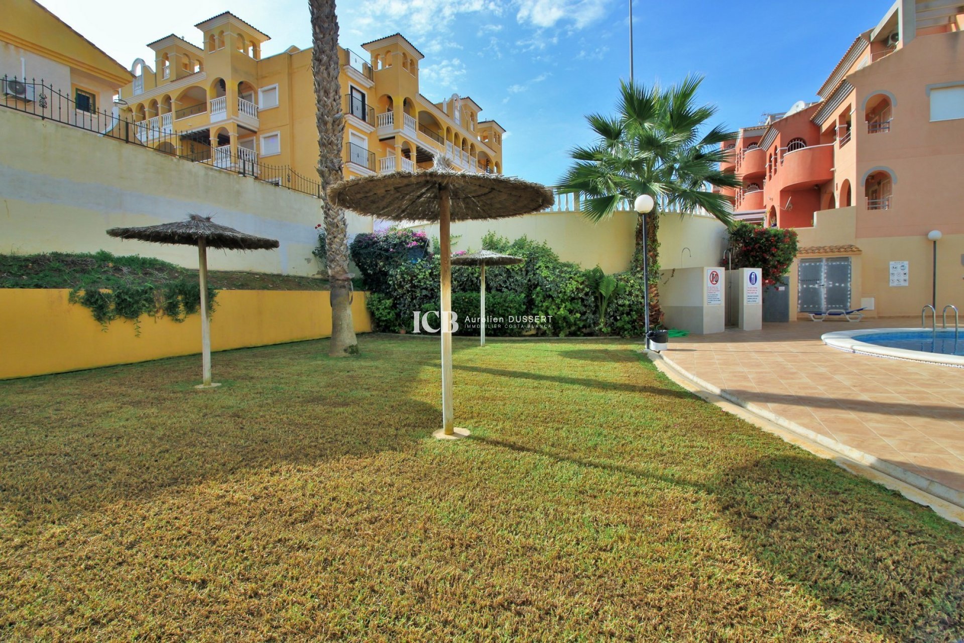 Resale - Apartment / flat -
Orihuela Costa - Villamartín