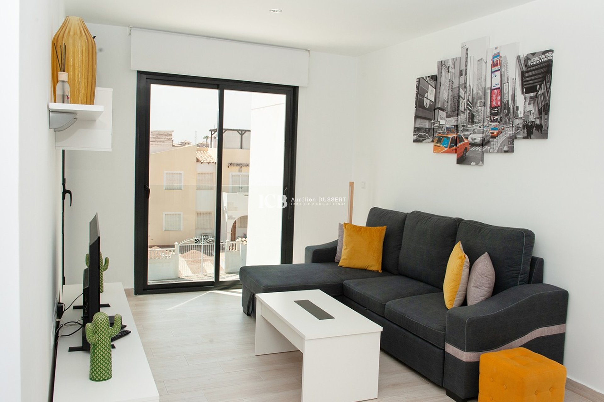 Resale - Apartment / flat -
Orihuela Costa - Villamartín