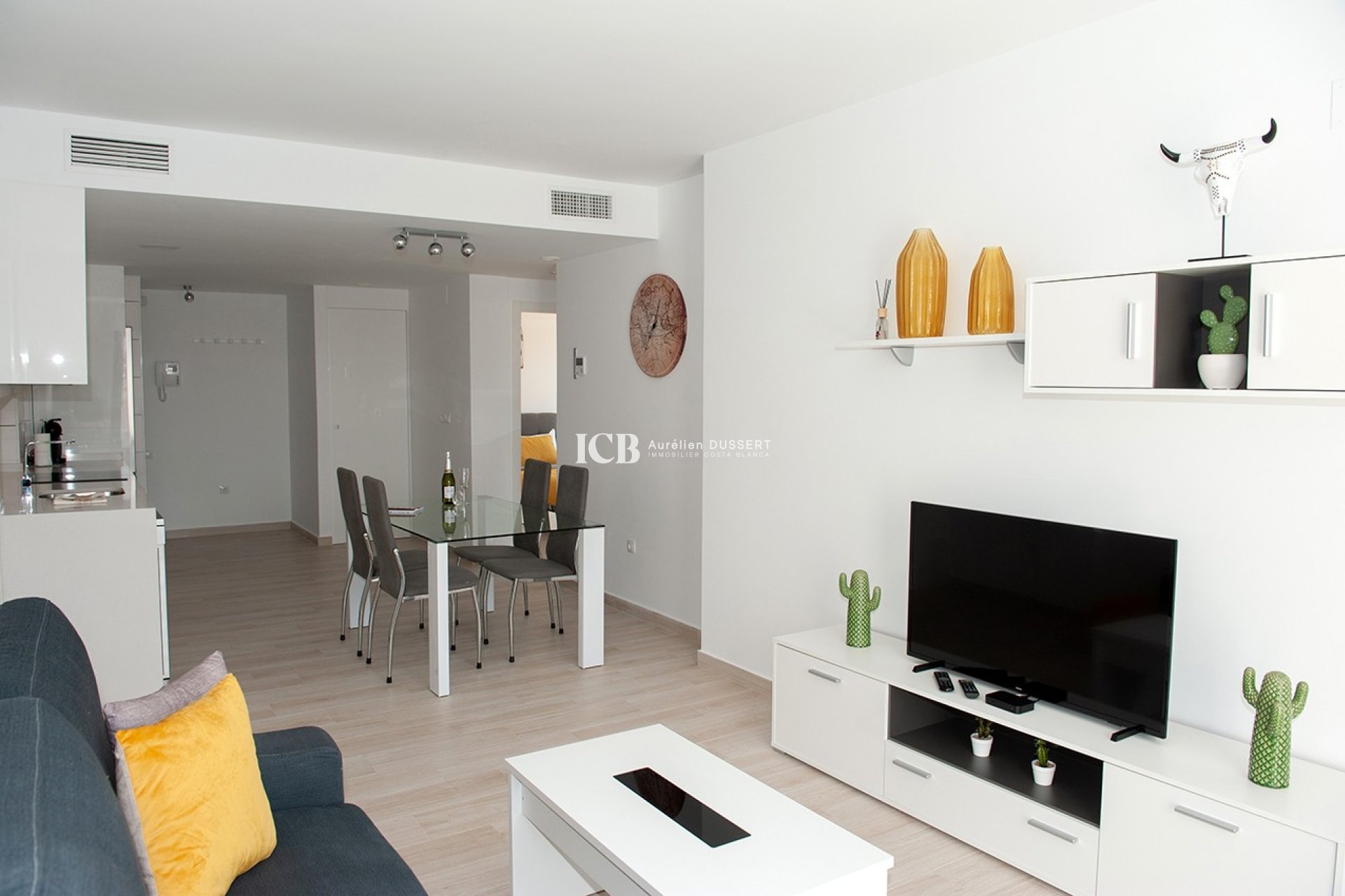 Resale - Apartment / flat -
Orihuela Costa - Villamartín