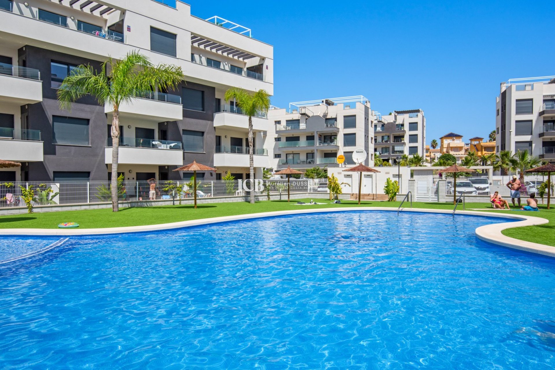 Resale - Apartment / flat -
Orihuela Costa - Villamartín