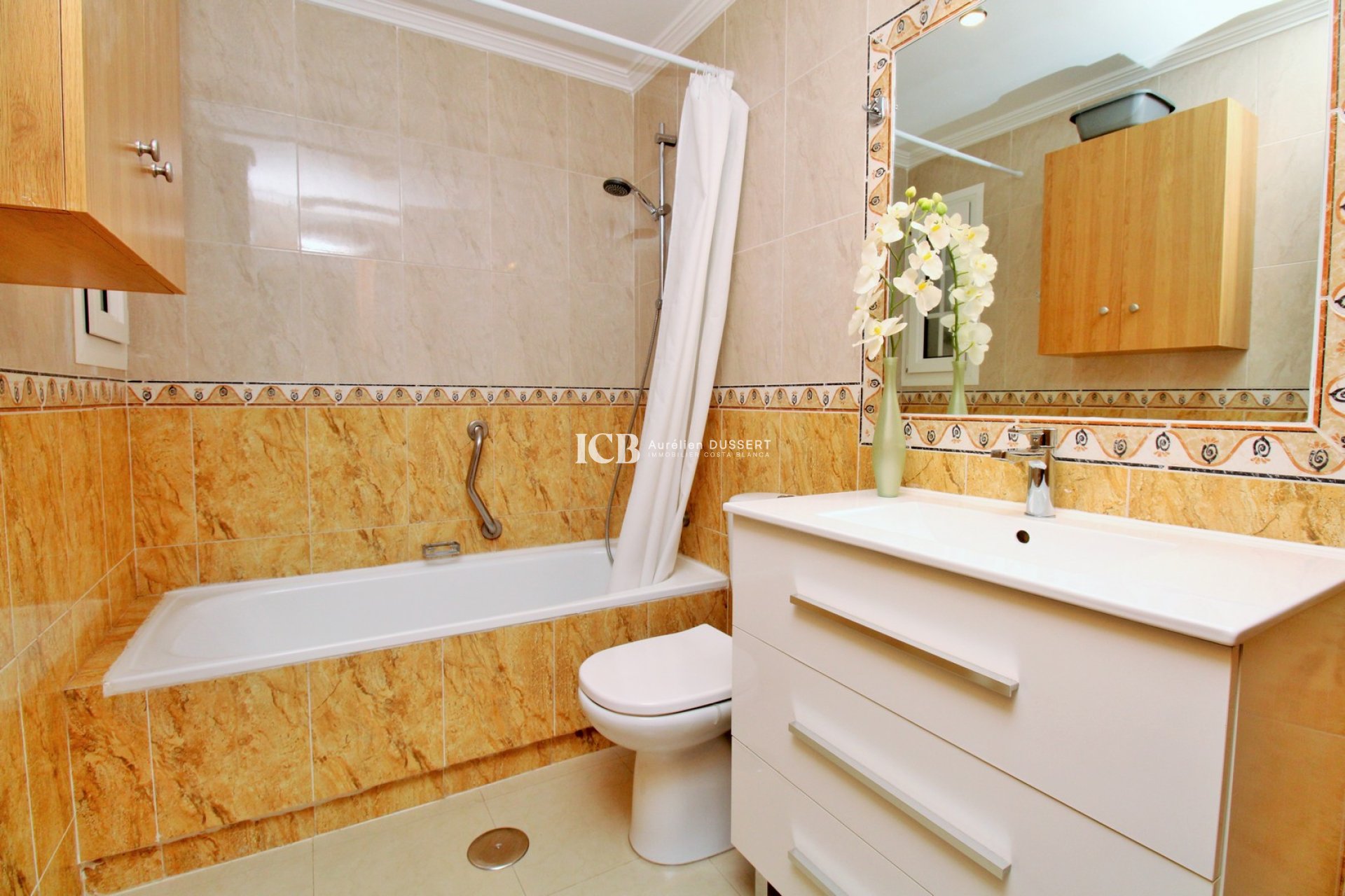 Resale - Apartment / flat -
Orihuela Costa - Villamartín