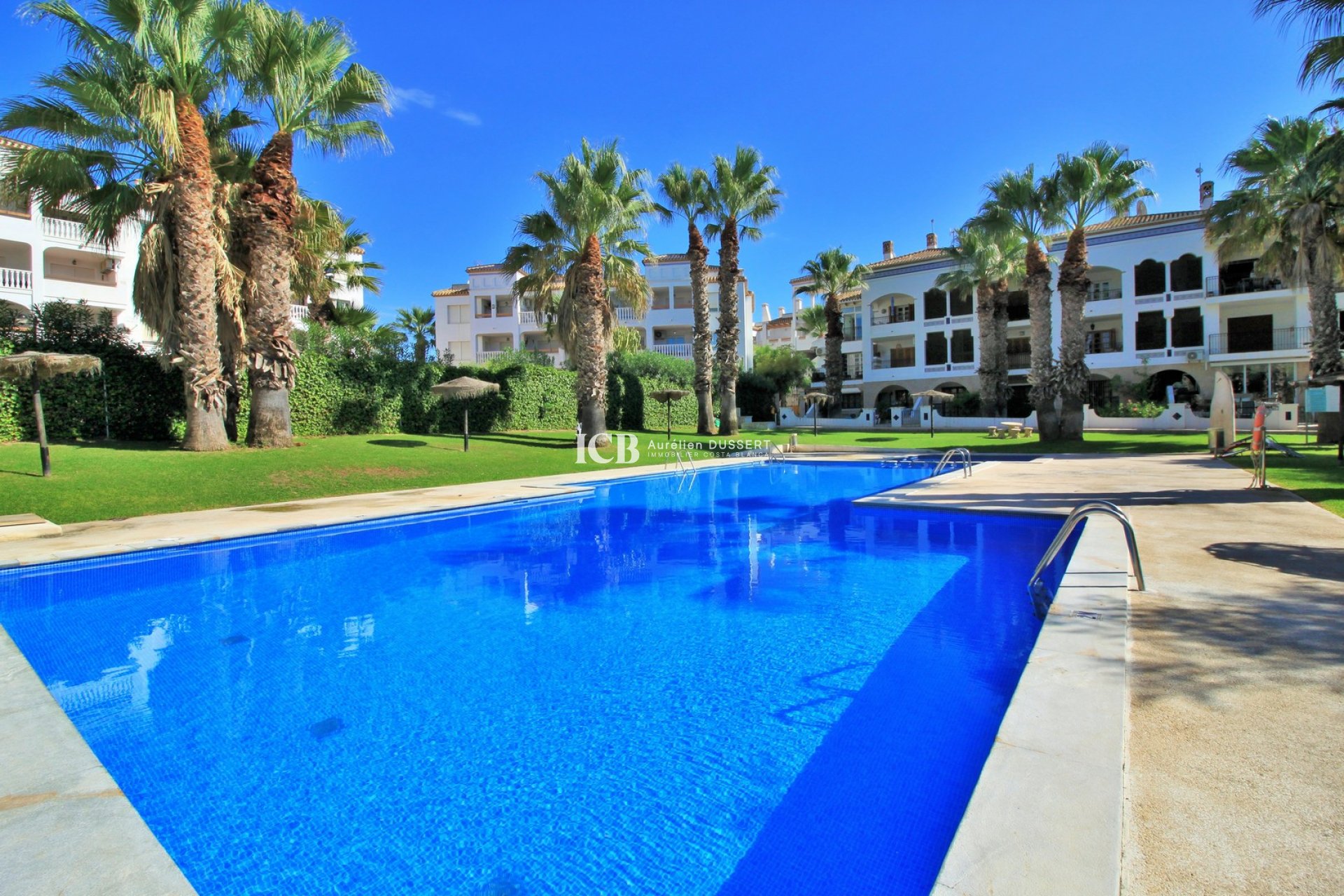 Resale - Apartment / flat -
Orihuela Costa - Villamartín