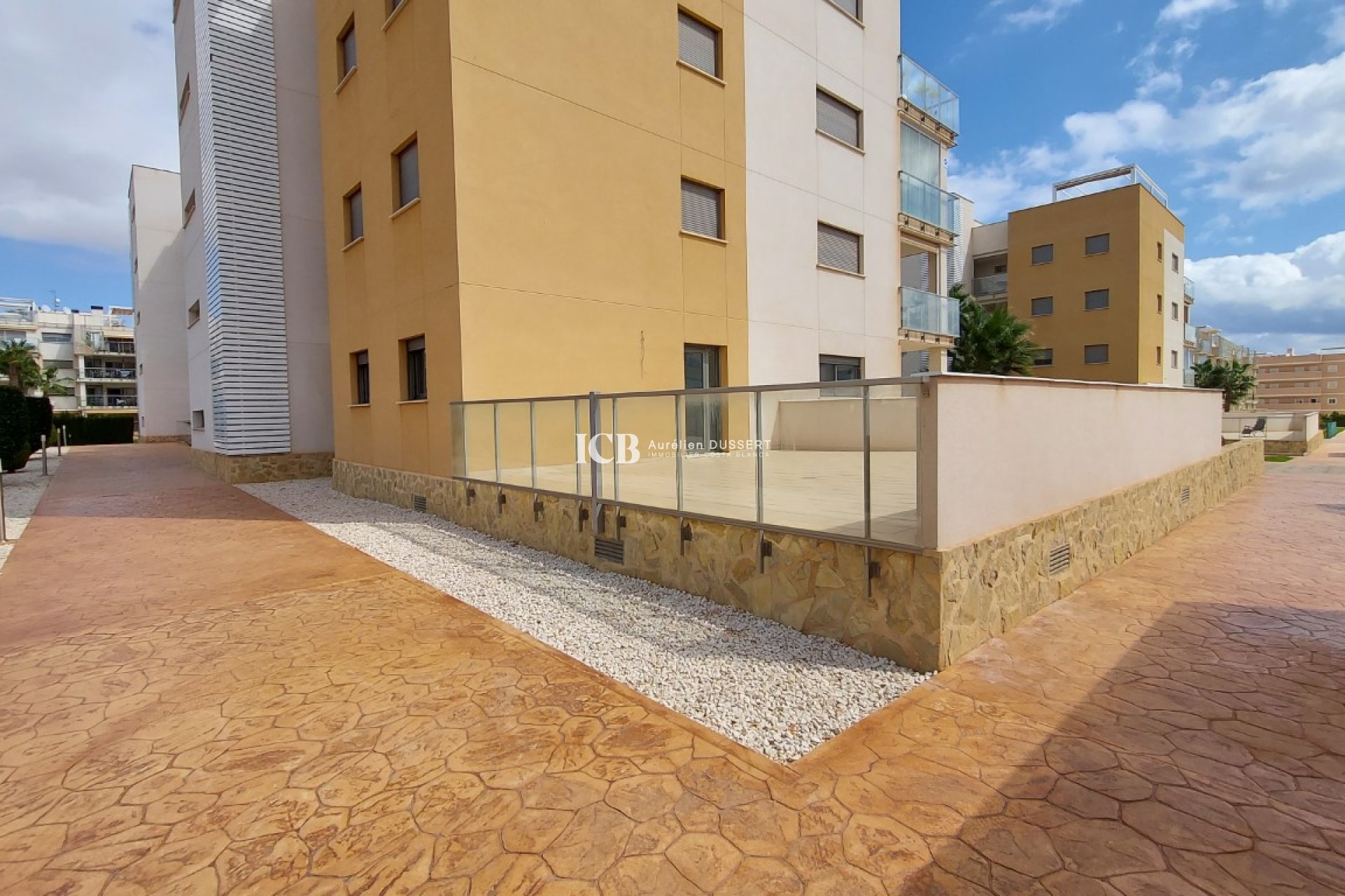 Resale - Apartment / flat -
Orihuela Costa - Villamartin