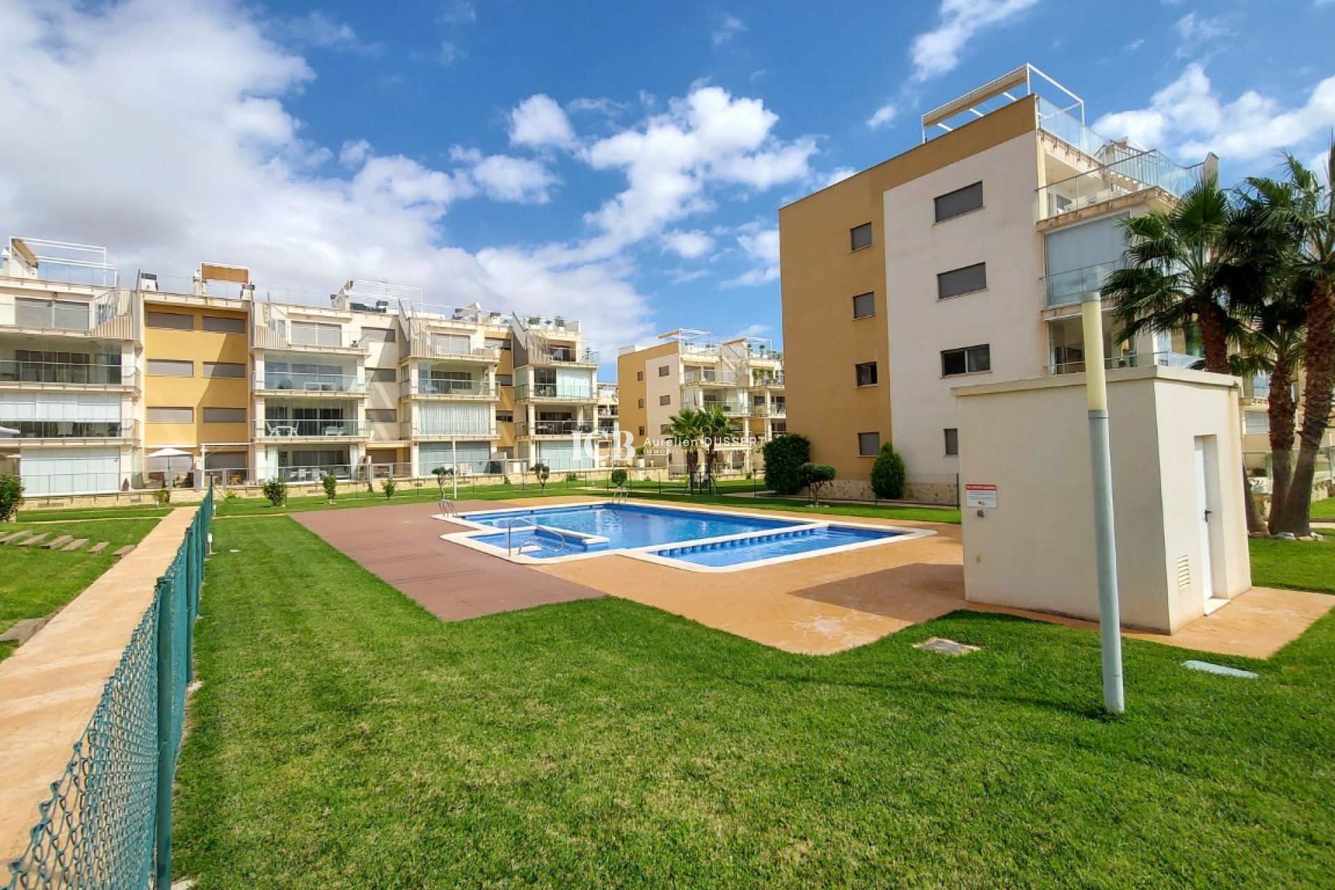 Resale - Apartment / flat -
Orihuela Costa - Villamartin