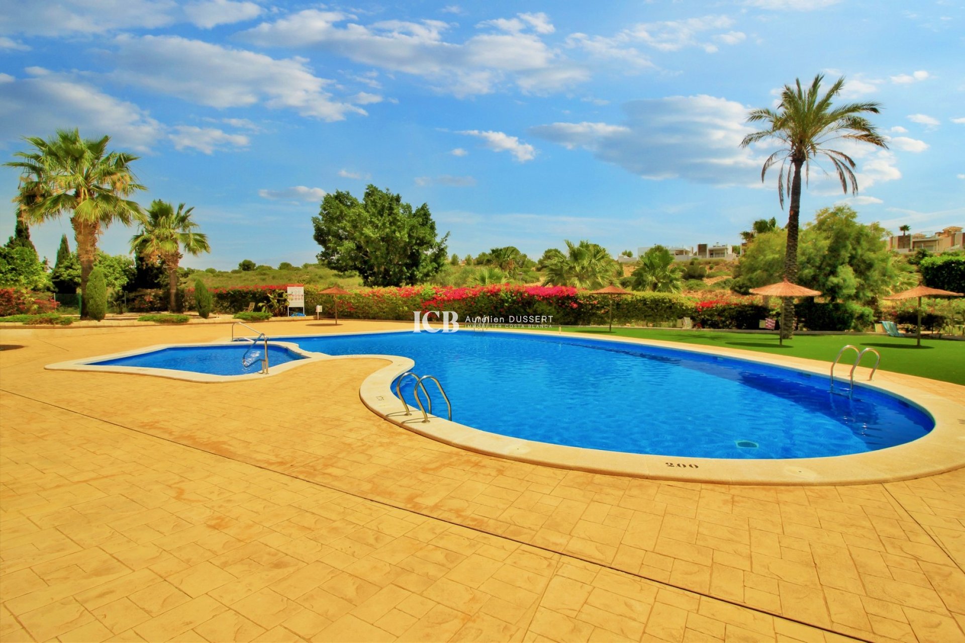 Resale - Apartment / flat -
Orihuela Costa - Villamartín