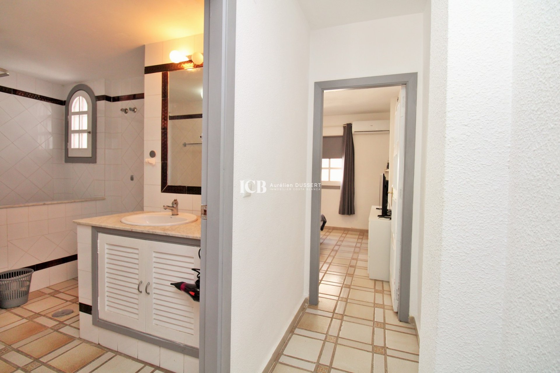 Resale - Apartment / flat -
Orihuela Costa - Villamartín