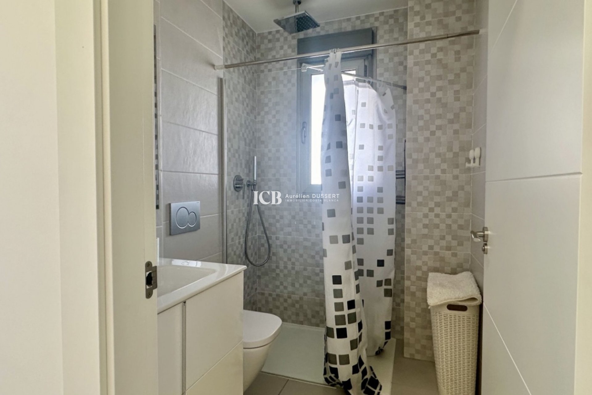 Resale - Apartment / flat -
Orihuela Costa - Villamartín