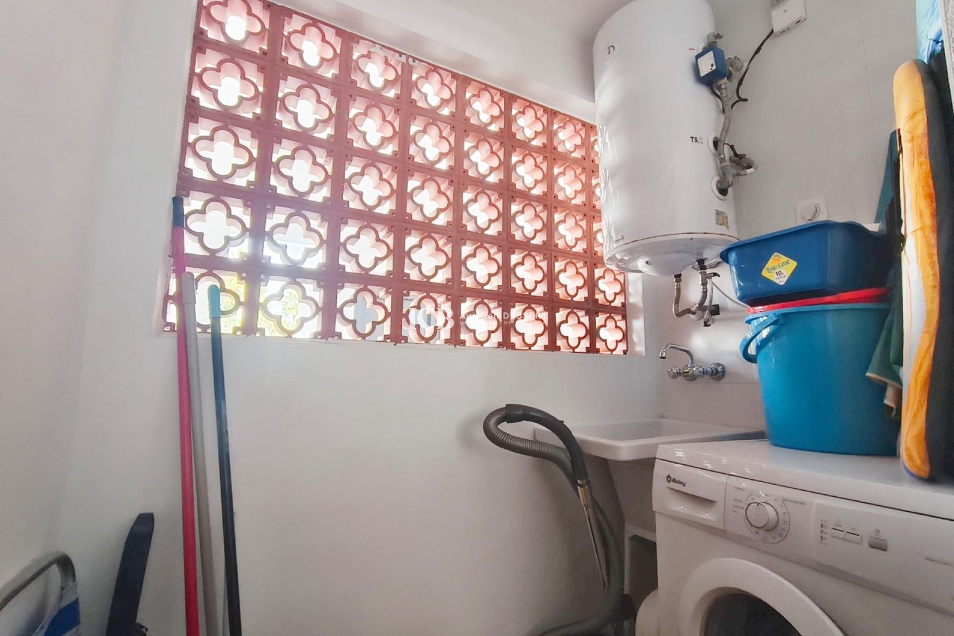 Resale - Apartment / flat -
Orihuela Costa - Villamartín