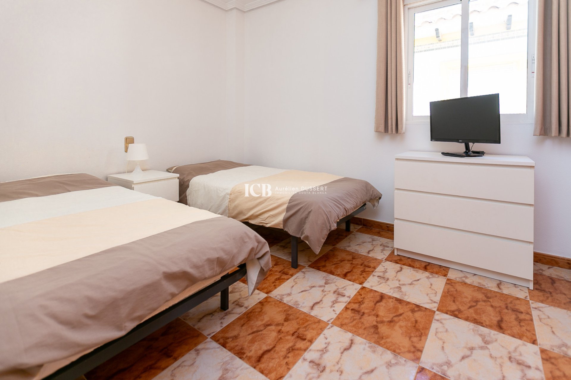 Resale - Apartment / flat -
Orihuela Costa - Villamartín