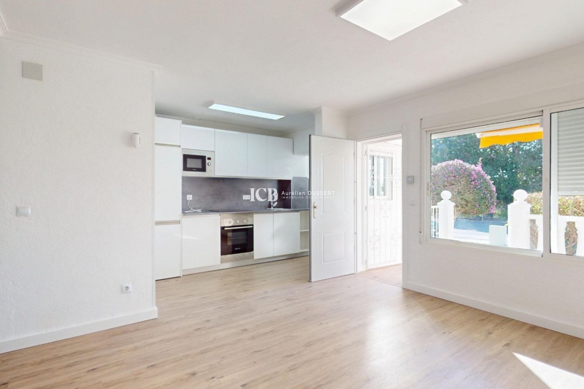 Resale - Apartment / flat -
Orihuela Costa - Villamartín