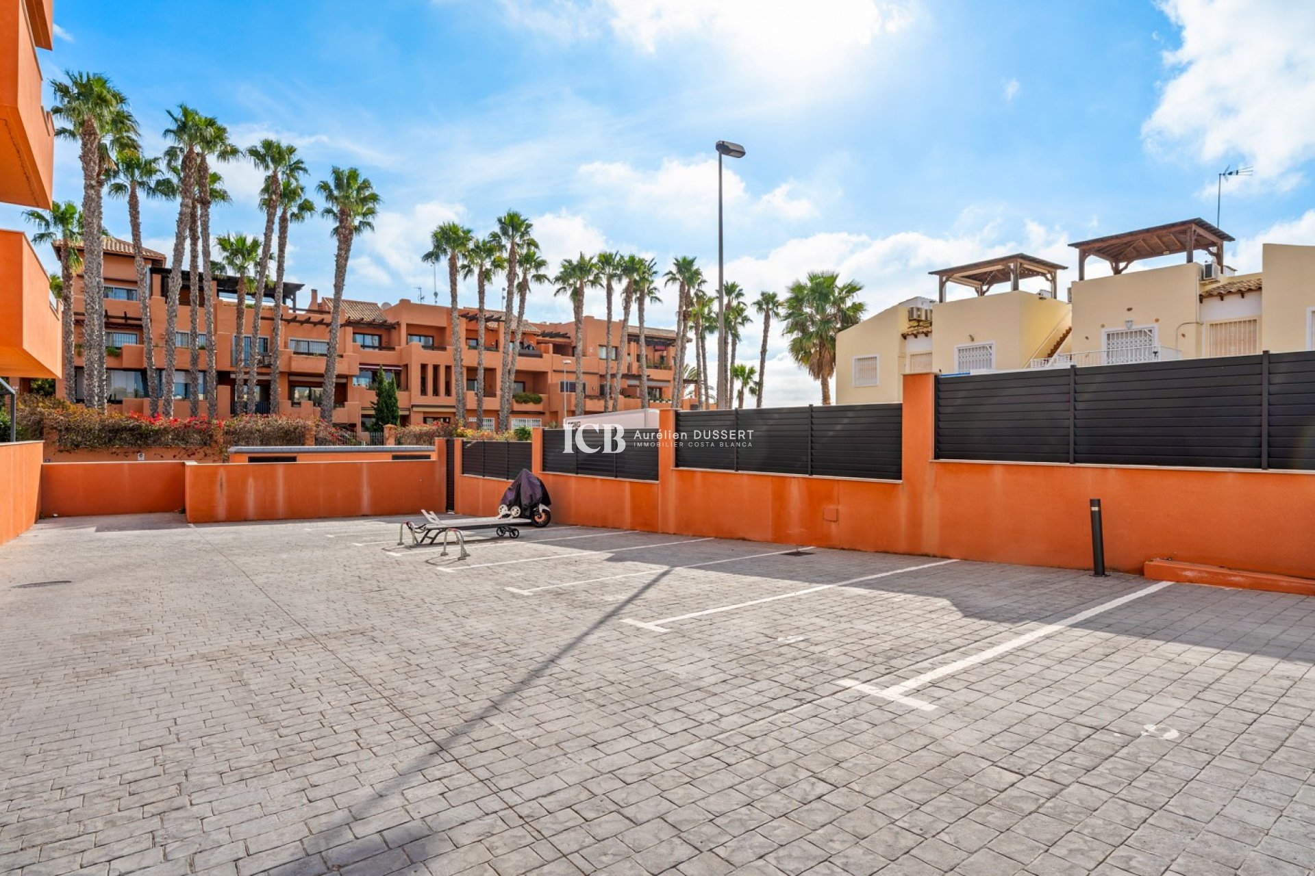 Resale - Apartment / flat -
Orihuela Costa - Villamartín