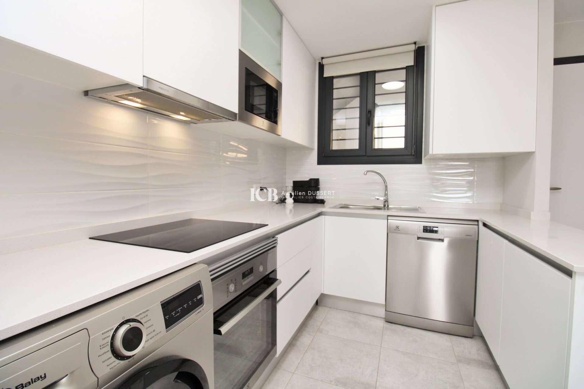 Resale - Apartment / flat -
Orihuela Costa - Villamartín