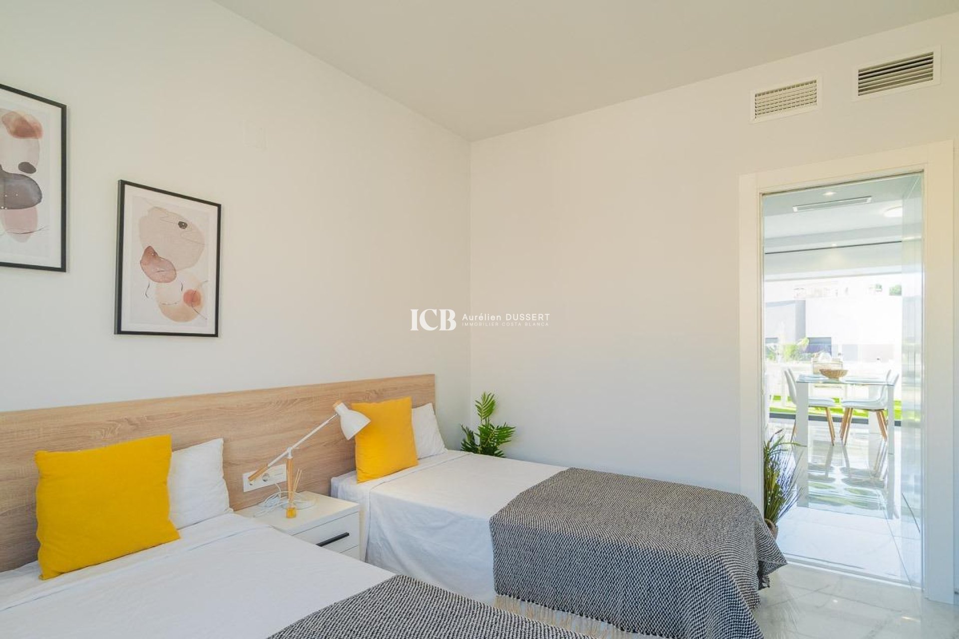Resale - Apartment / flat -
Orihuela Costa - Villamartín