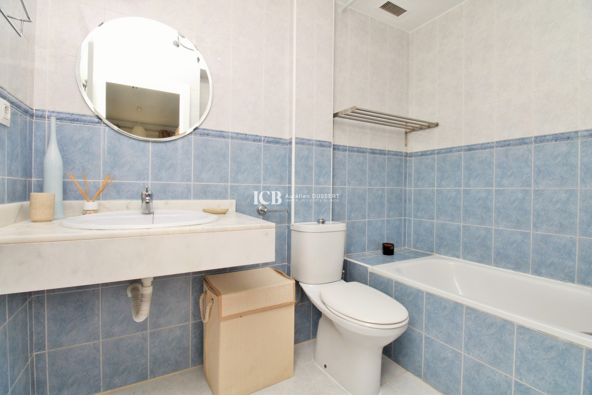 Resale - Apartment / flat -
Orihuela Costa - Villamartín