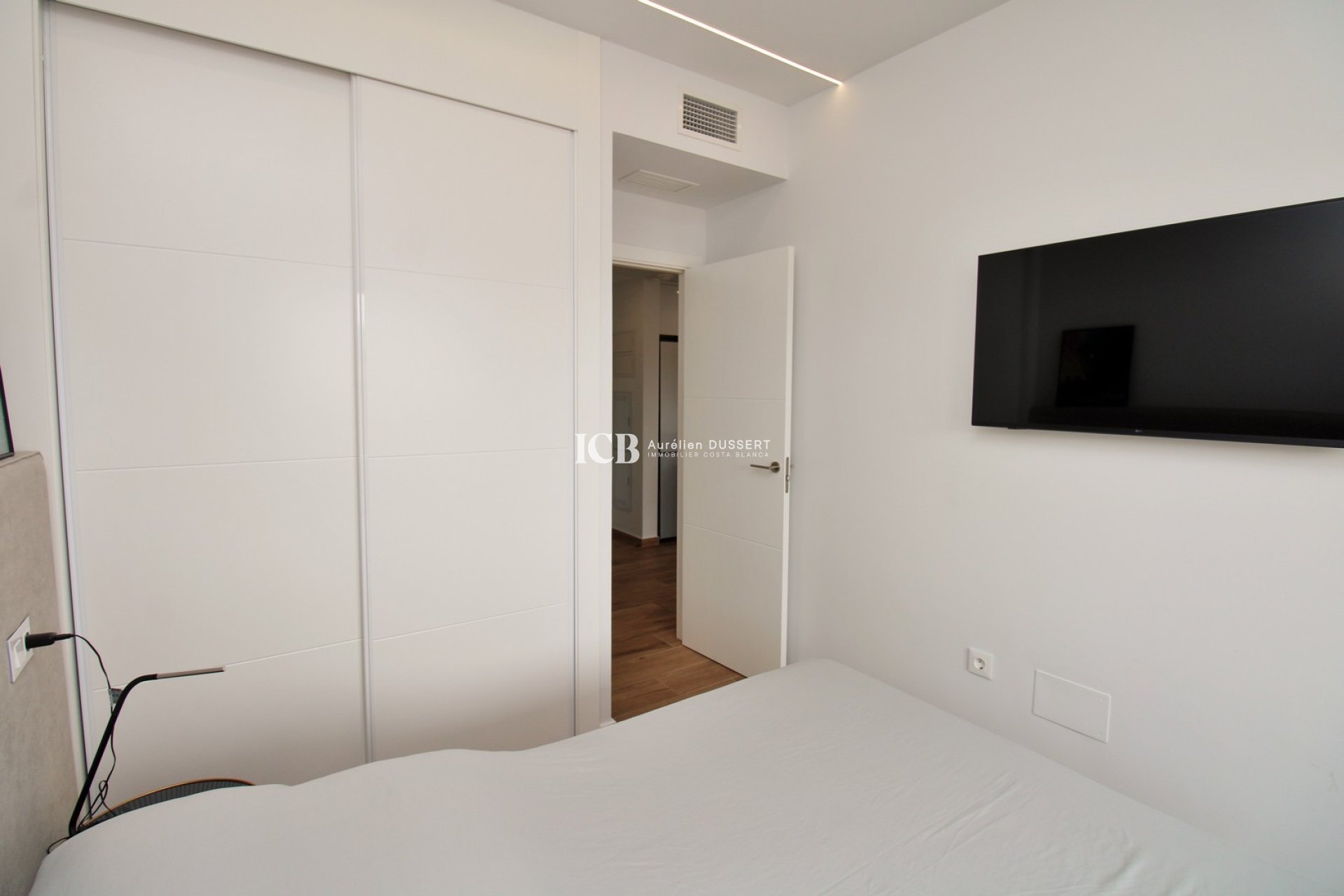 Resale - Apartment / flat -
Orihuela Costa - Villamartín