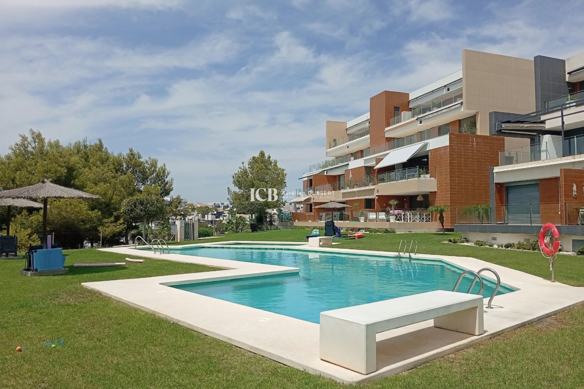 Resale - Apartment / flat -
Orihuela Costa - Villamartín