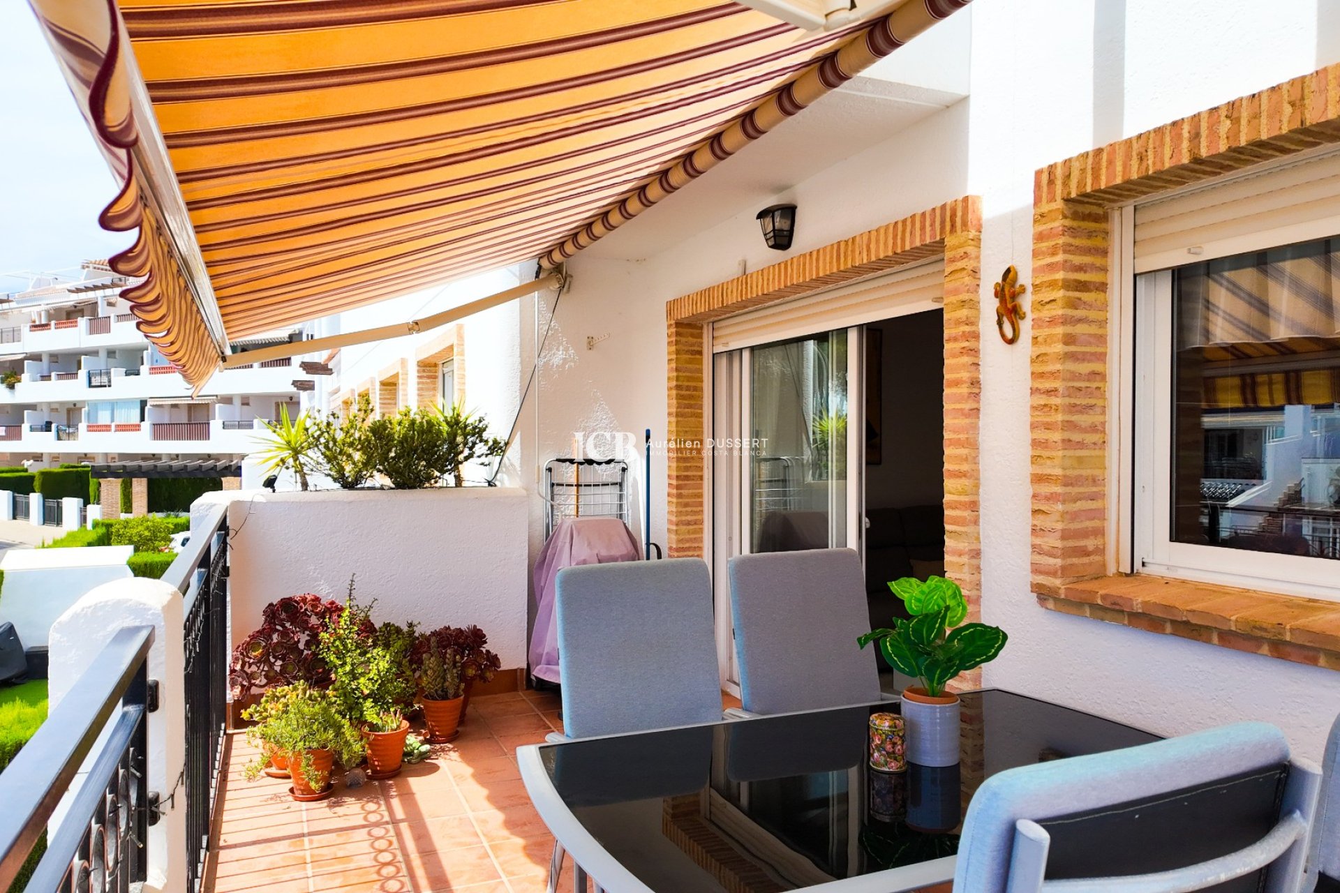 Resale - Apartment / flat -
Orihuela Costa - Villamartín