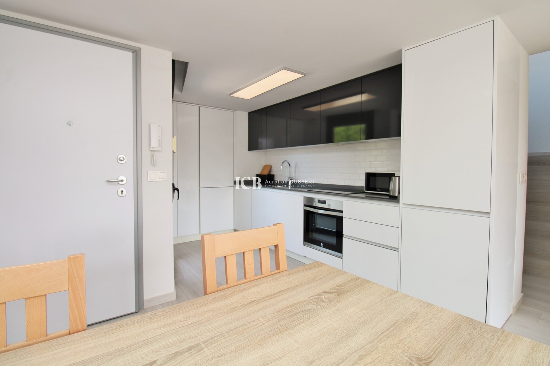 Resale - Apartment / flat -
Orihuela Costa - Villamartín