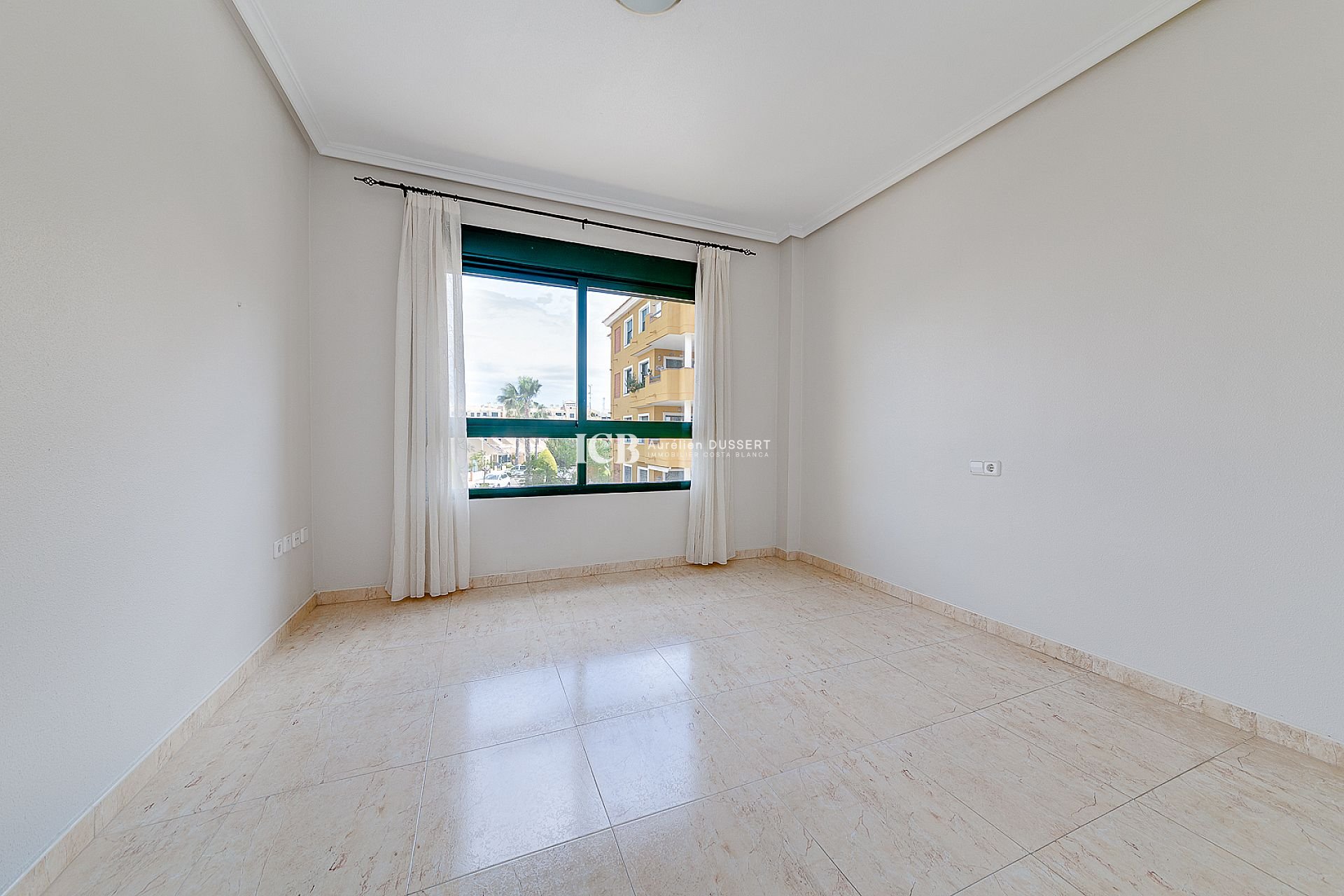 Resale - Apartment / flat -
Orihuela Costa