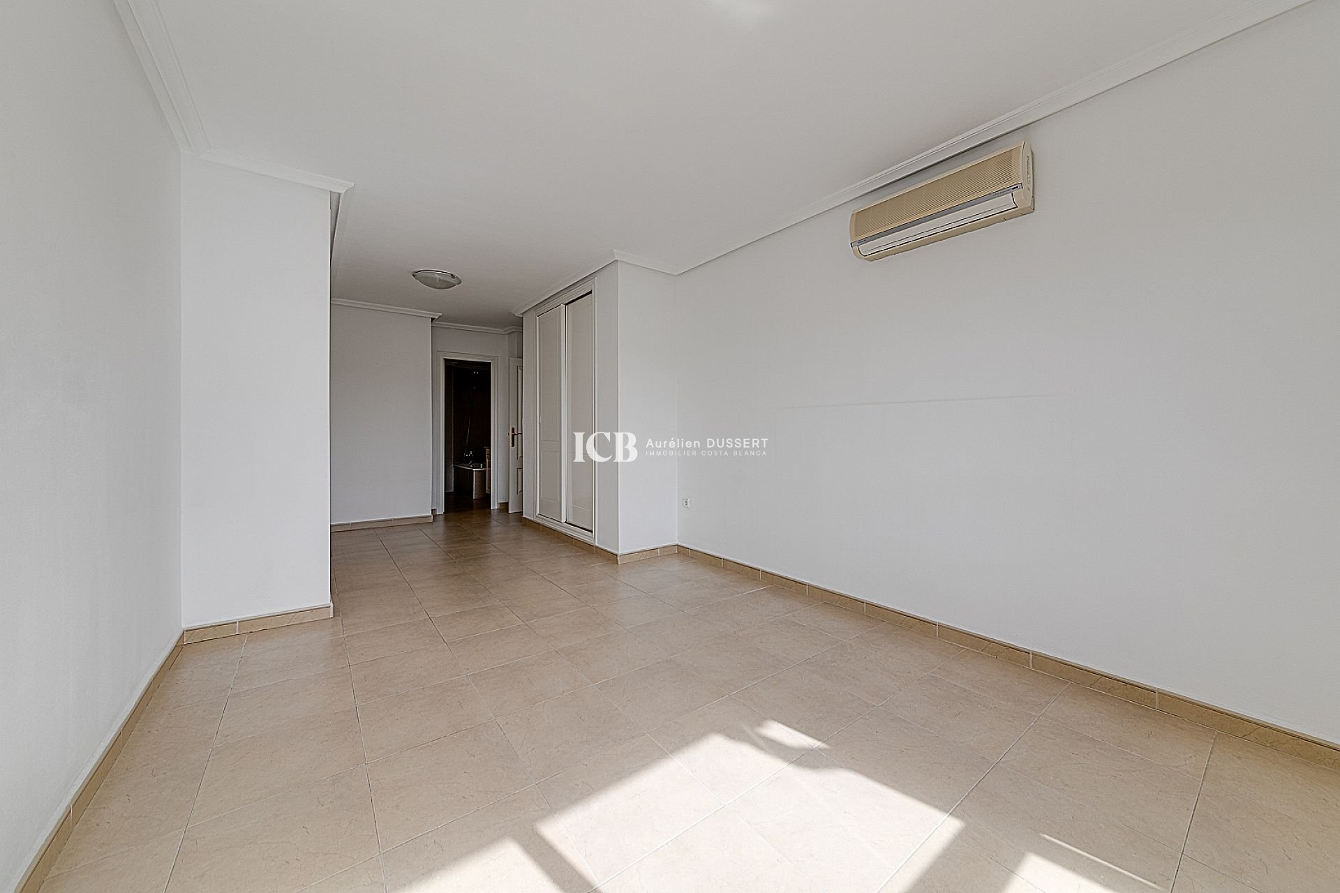 Resale - Apartment / flat -
Orihuela Costa