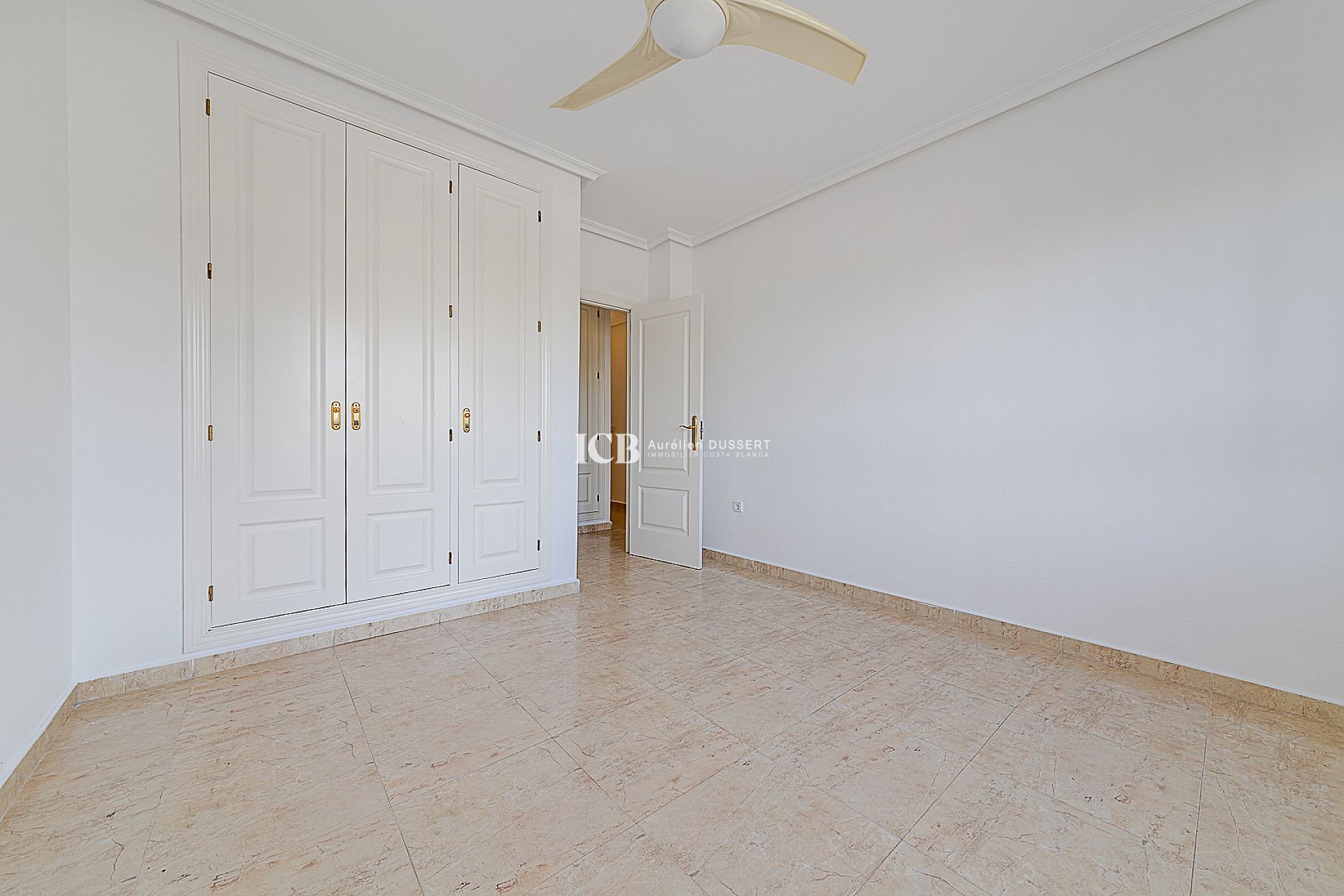 Resale - Apartment / flat -
Orihuela Costa