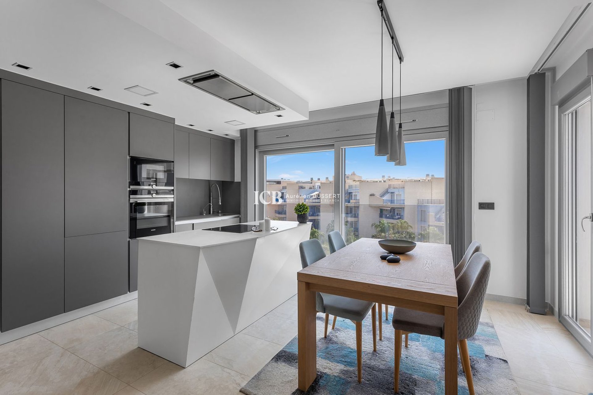 Resale - Apartment / flat -
Orihuela Costa