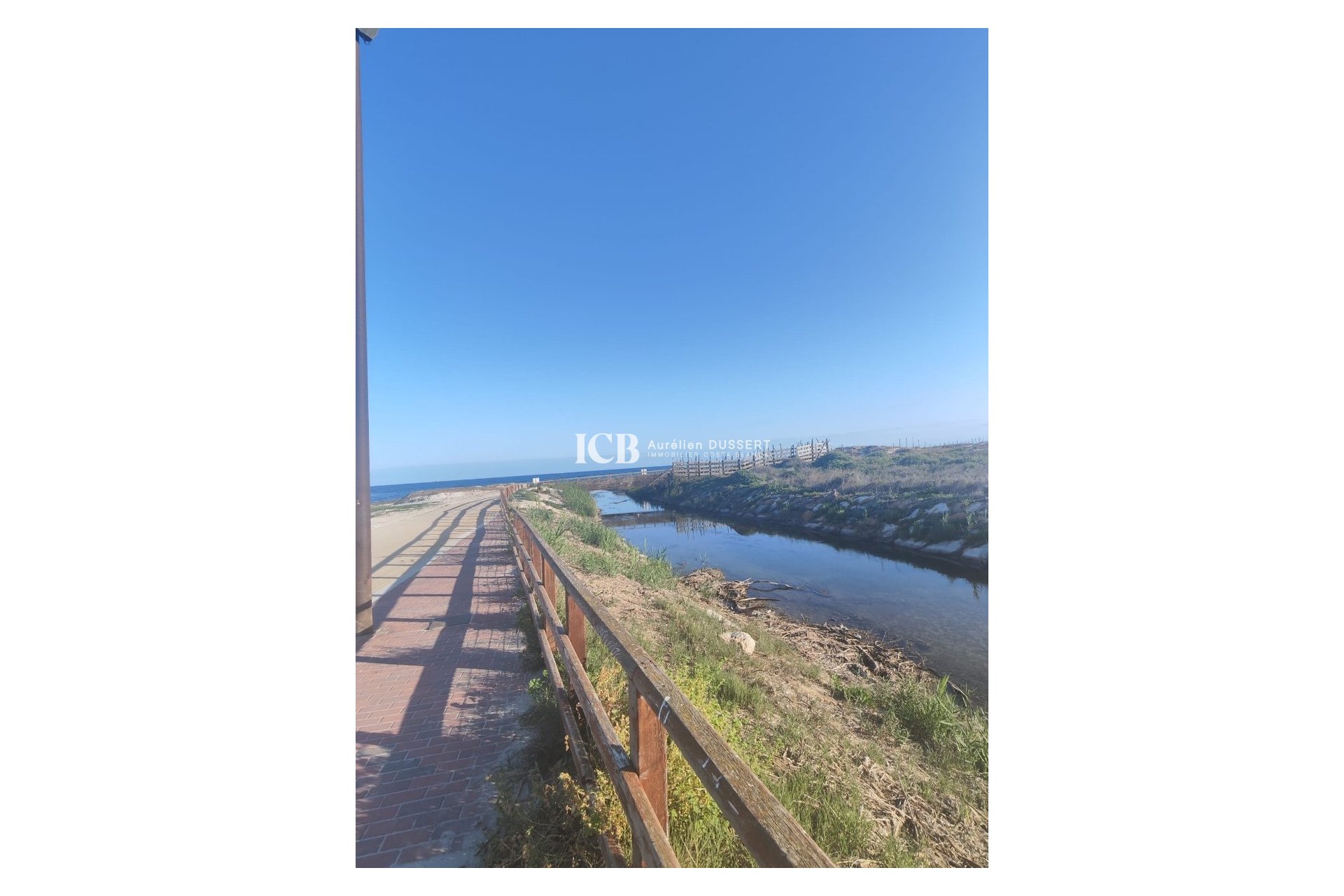 Resale - Apartment / flat -
Pilar de la Horadada - El Mojón