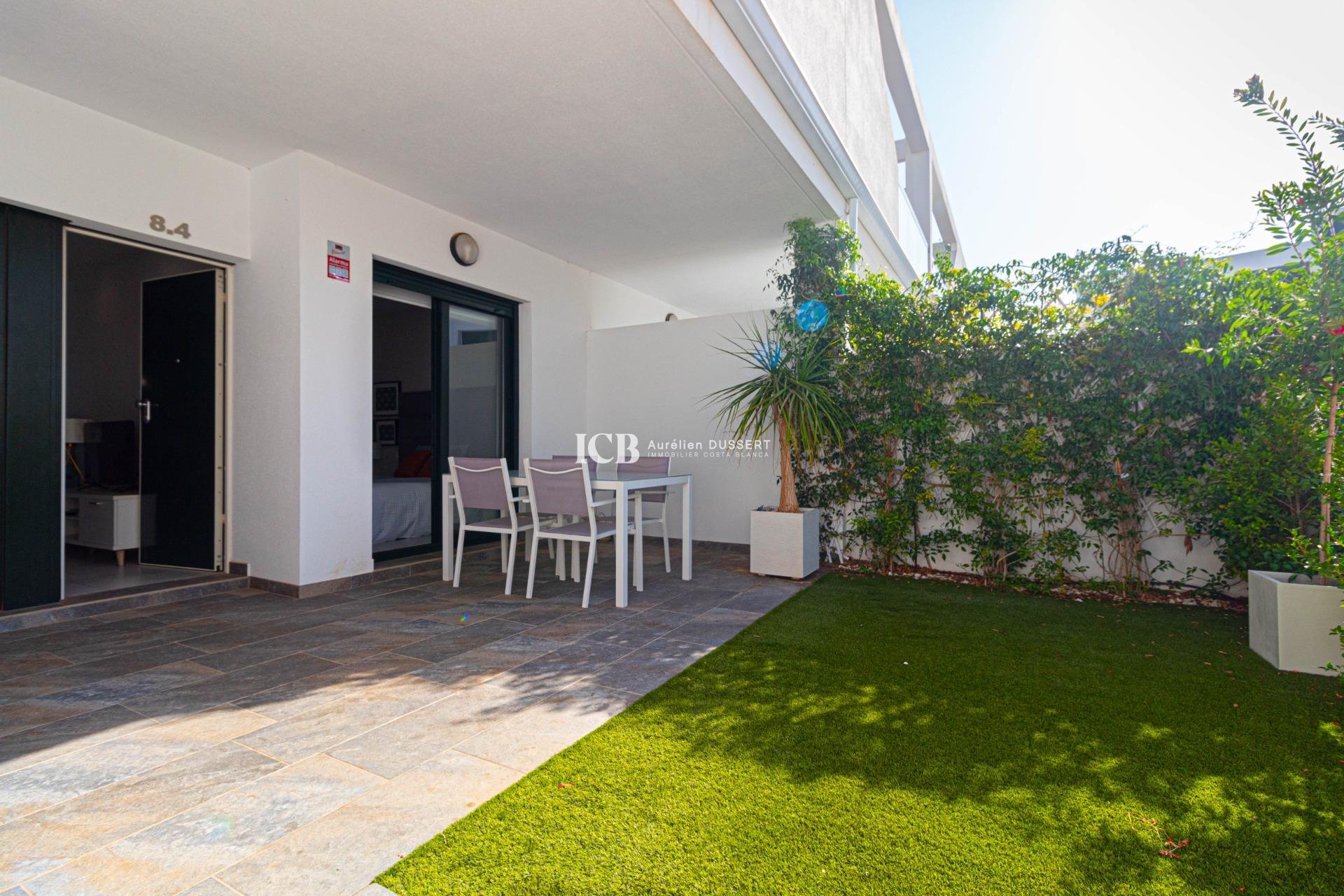 Resale - Apartment / flat -
Pilar de la Horadada - Mil Palmeras