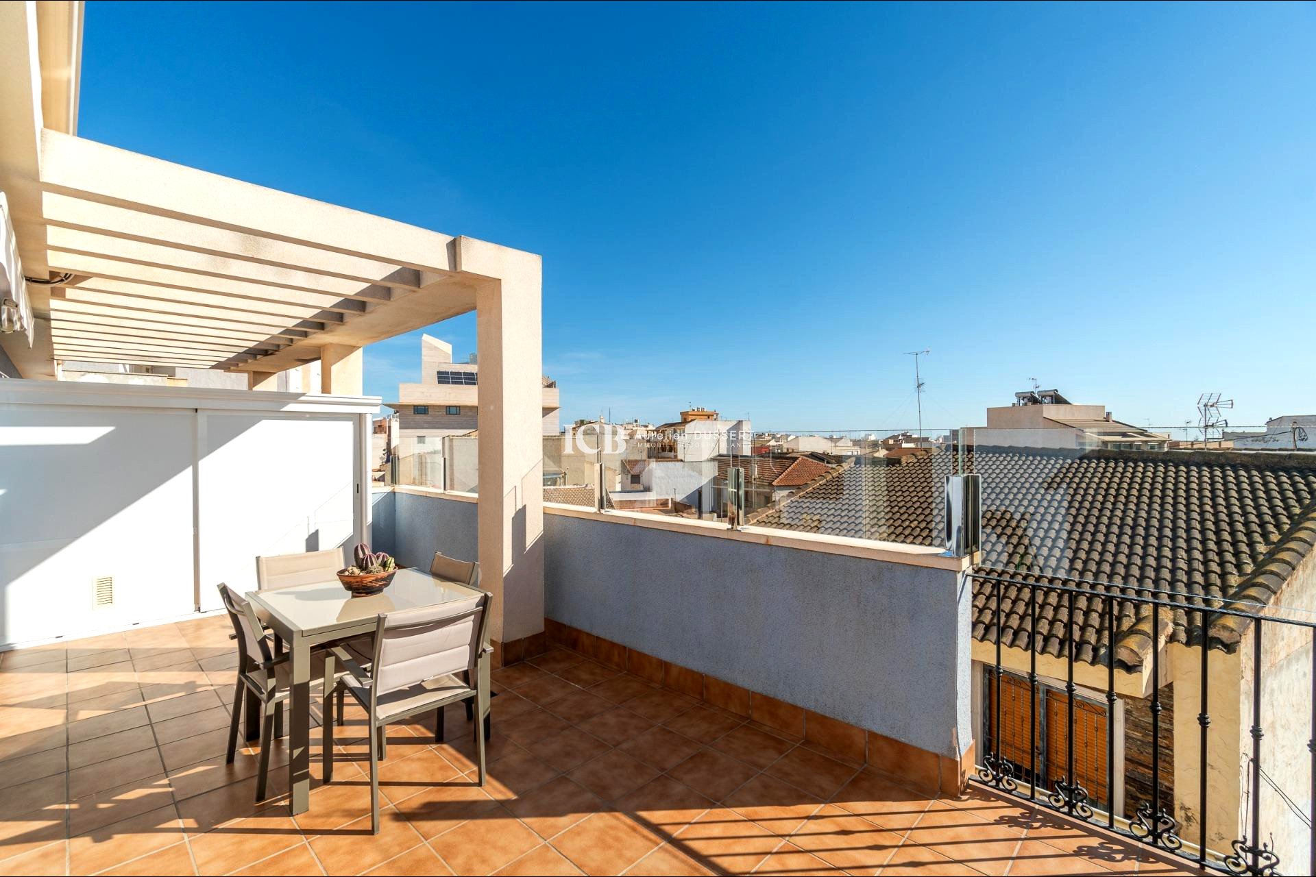 Resale - Apartment / flat -
Pilar de la Horadada - Zona Pueblo