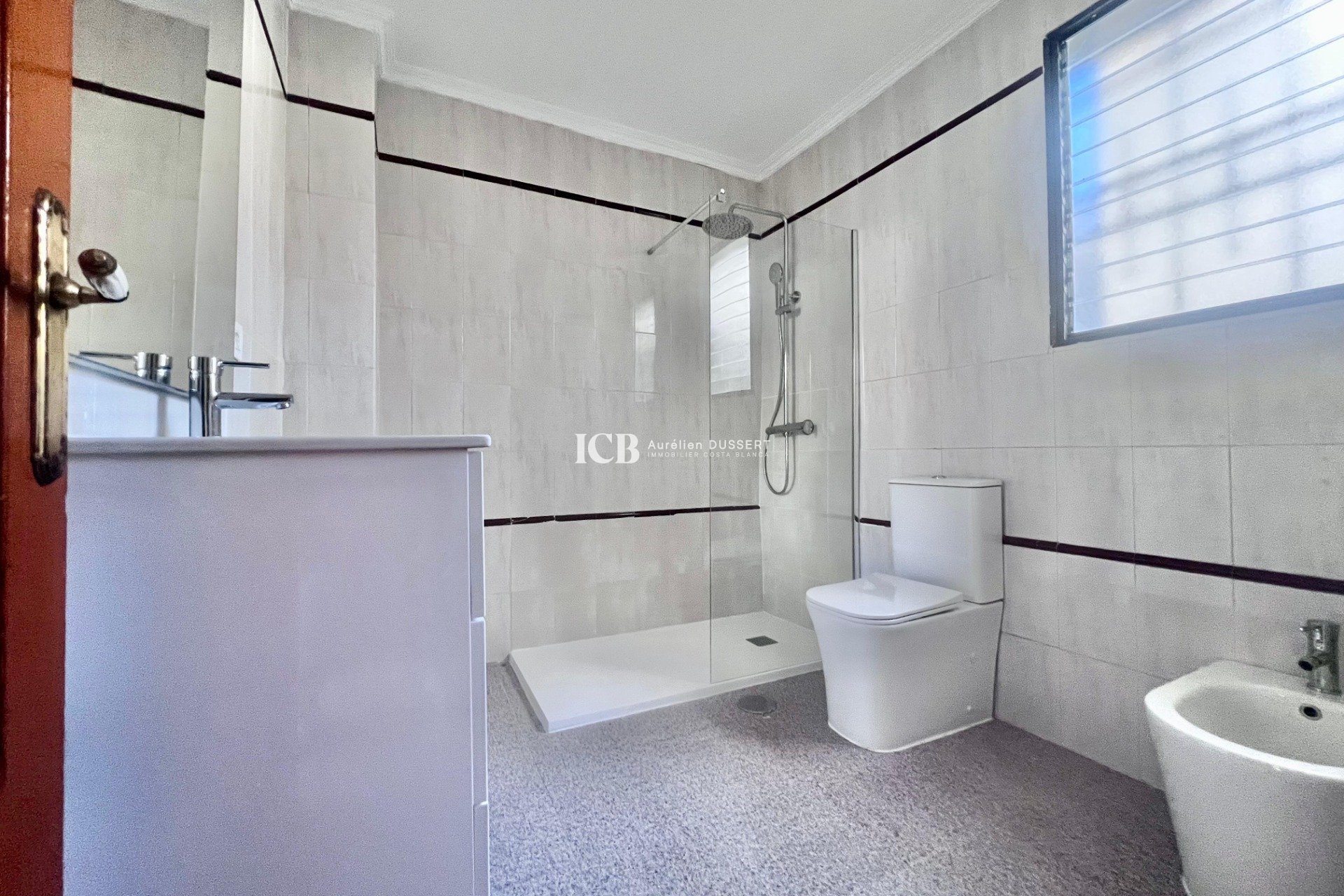 Resale - Apartment / flat -
Pilar de la Horadada - Zona Pueblo