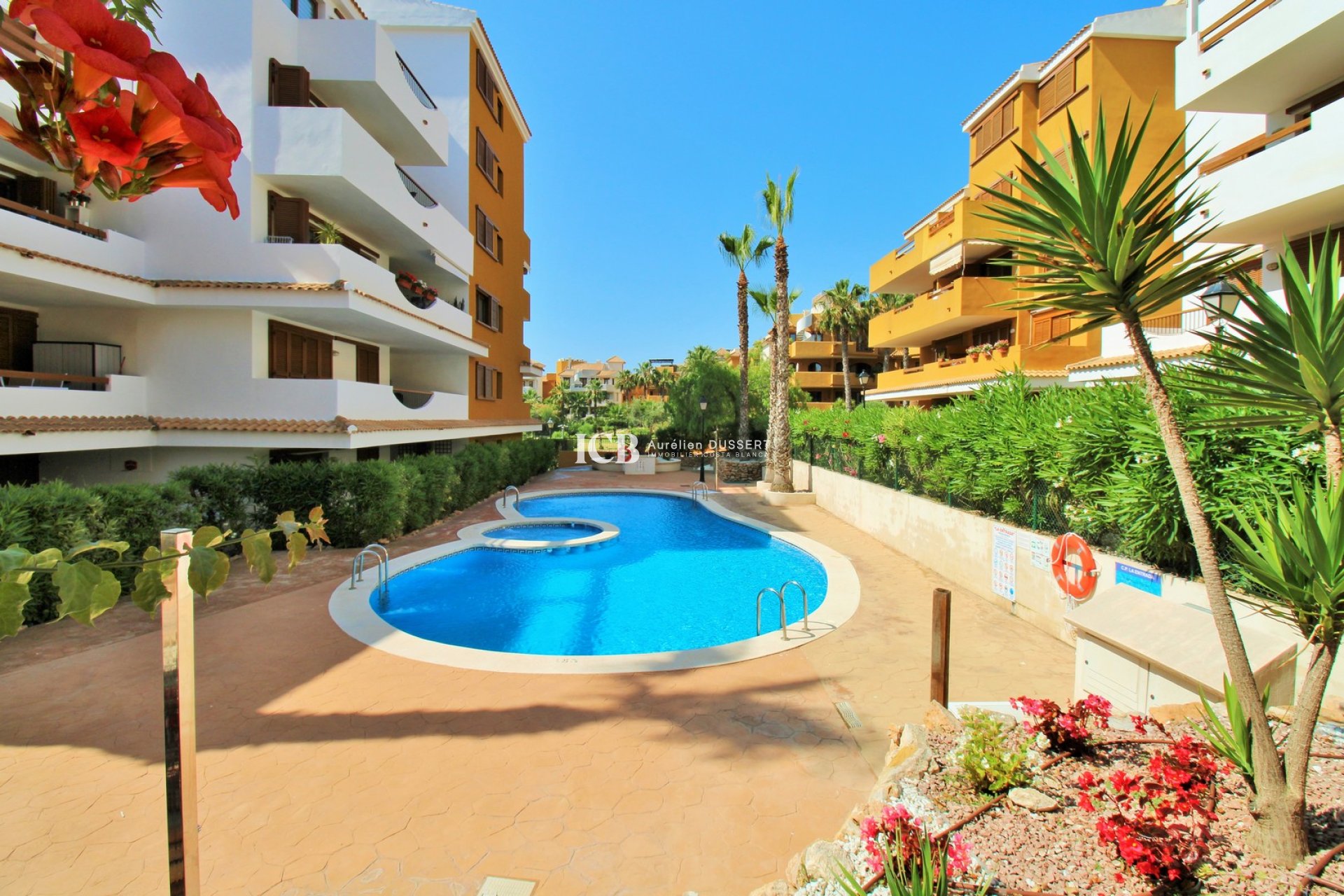 Resale - Apartment / flat -
Punta Prima - Torrevieja