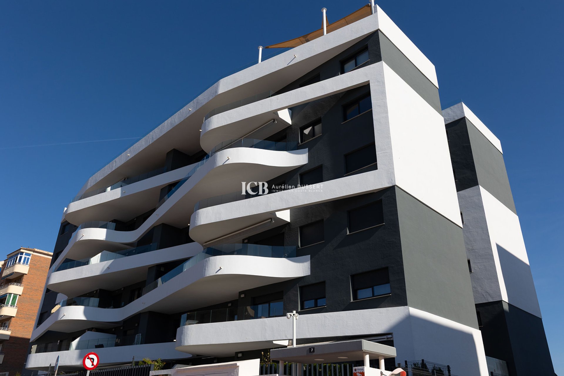 Resale - Apartment / flat -
Punta Prima - Torrevieja