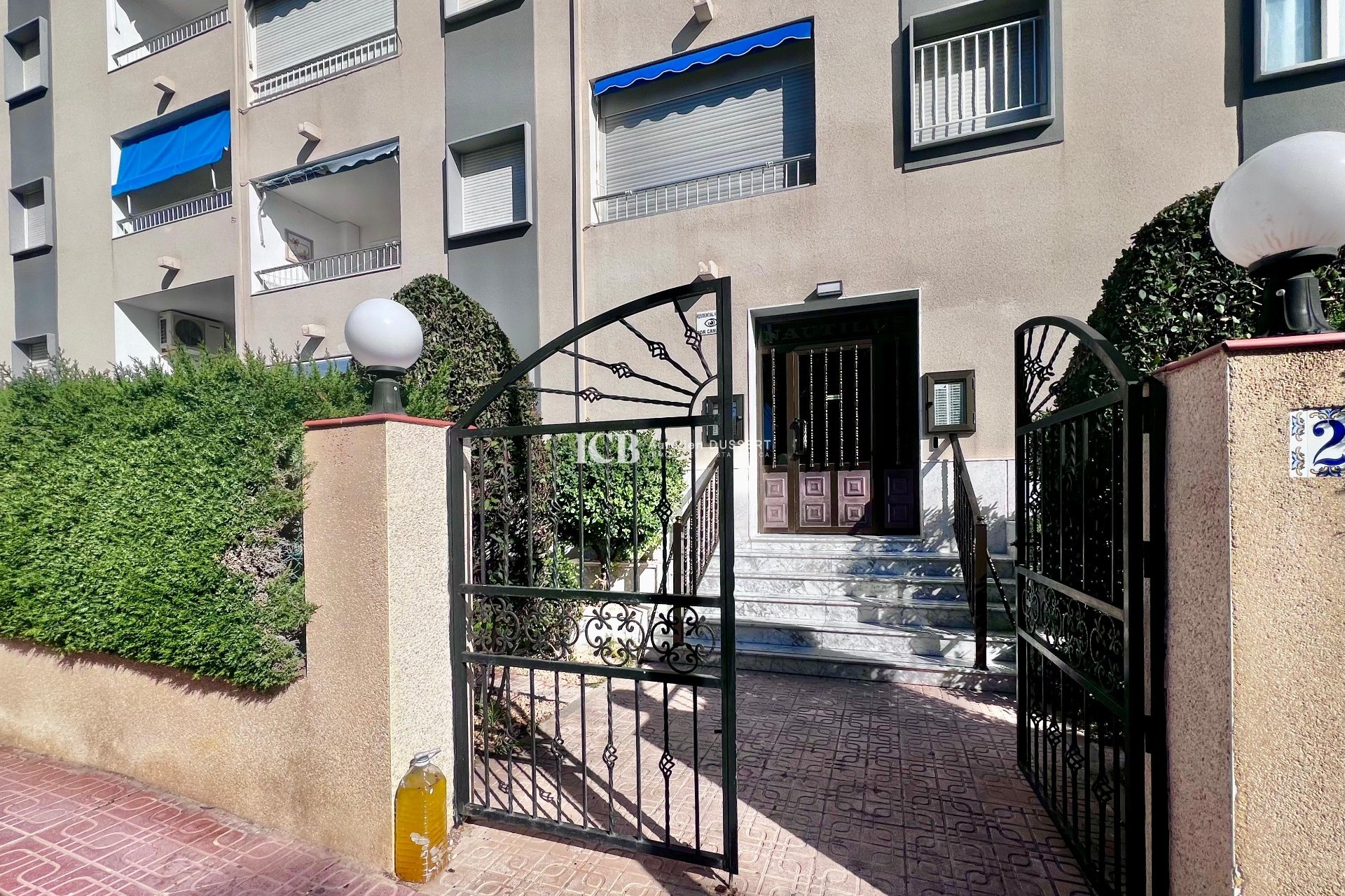 Resale - Apartment / flat -
Punta Prima - Torrevieja