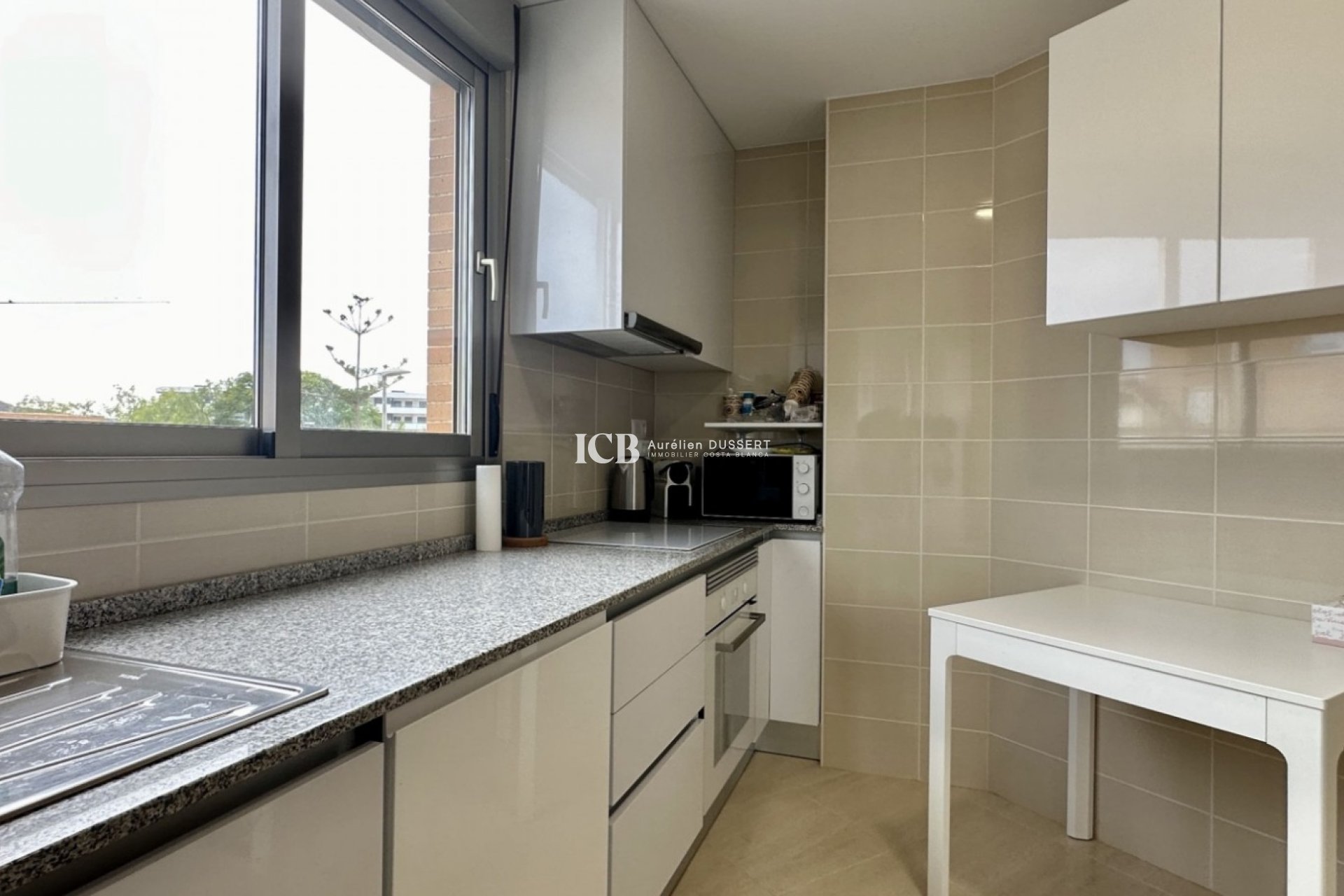 Resale - Apartment / flat -
San Miguel de Salinas - Centro