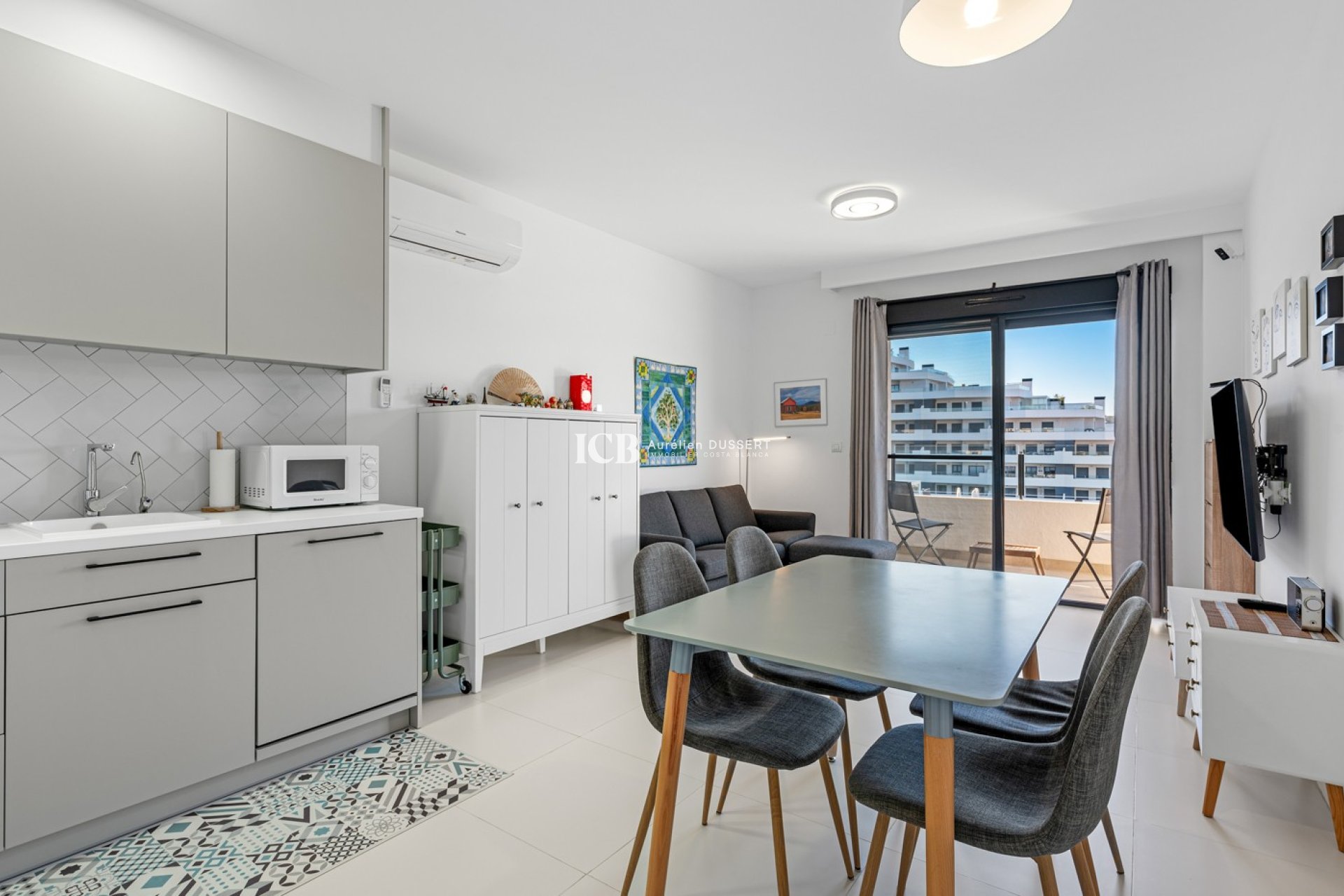 Resale - Apartment / flat -
San Miguel de Salinas - Pueblo